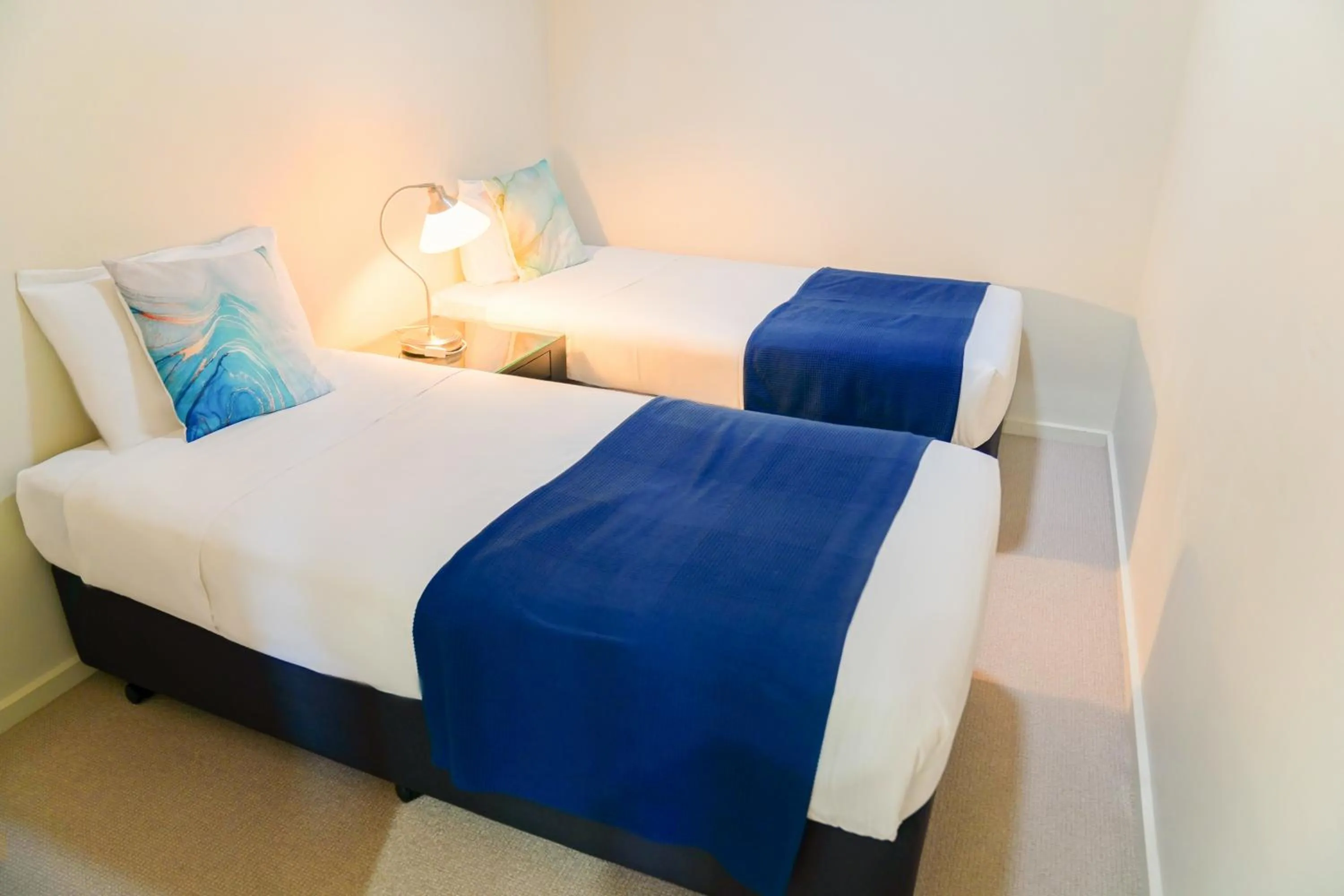 Bedroom, Bed in Villas on the Bay Kingscote