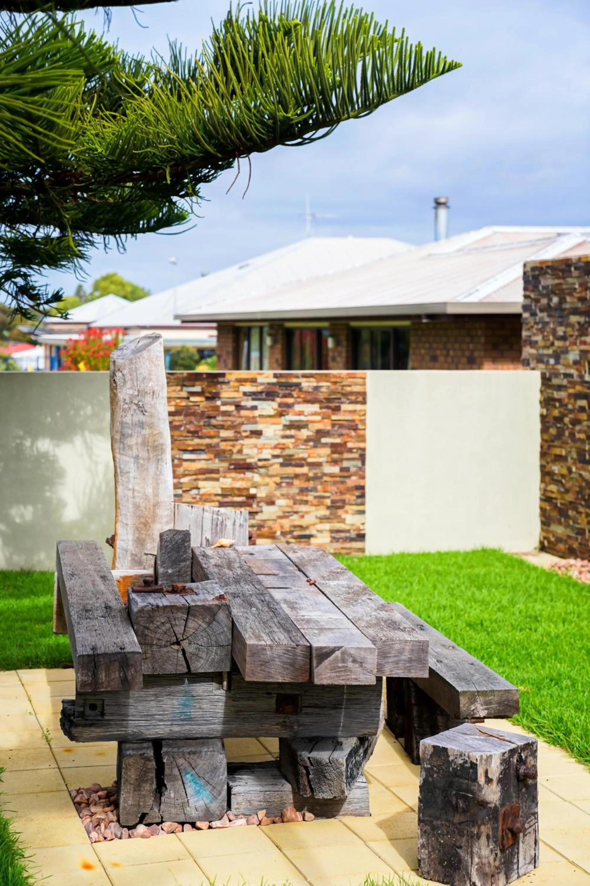 Garden in Villas on the Bay Kingscote