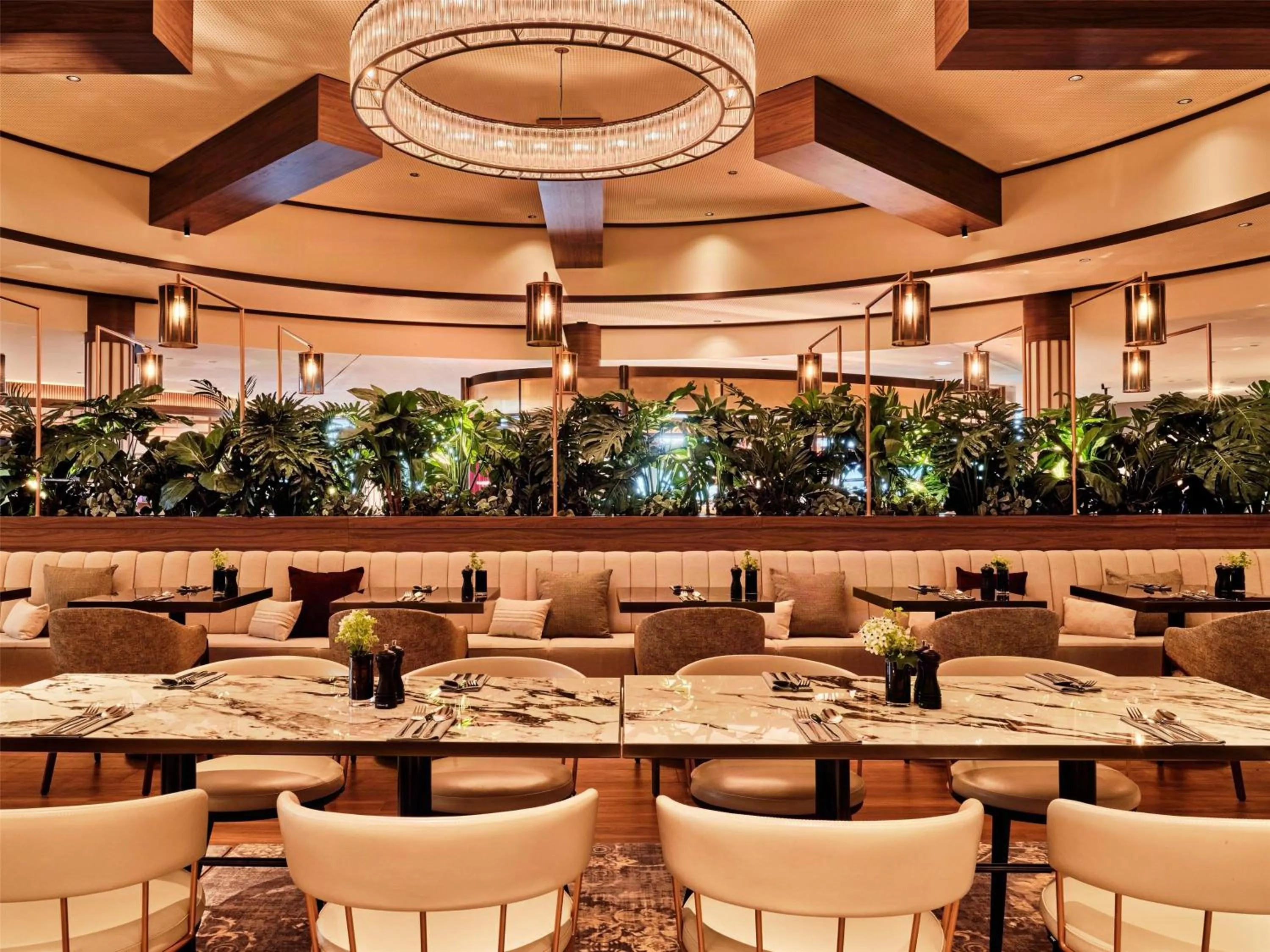 Breakfast in Radisson Blu Hotel, Hamburg Airport