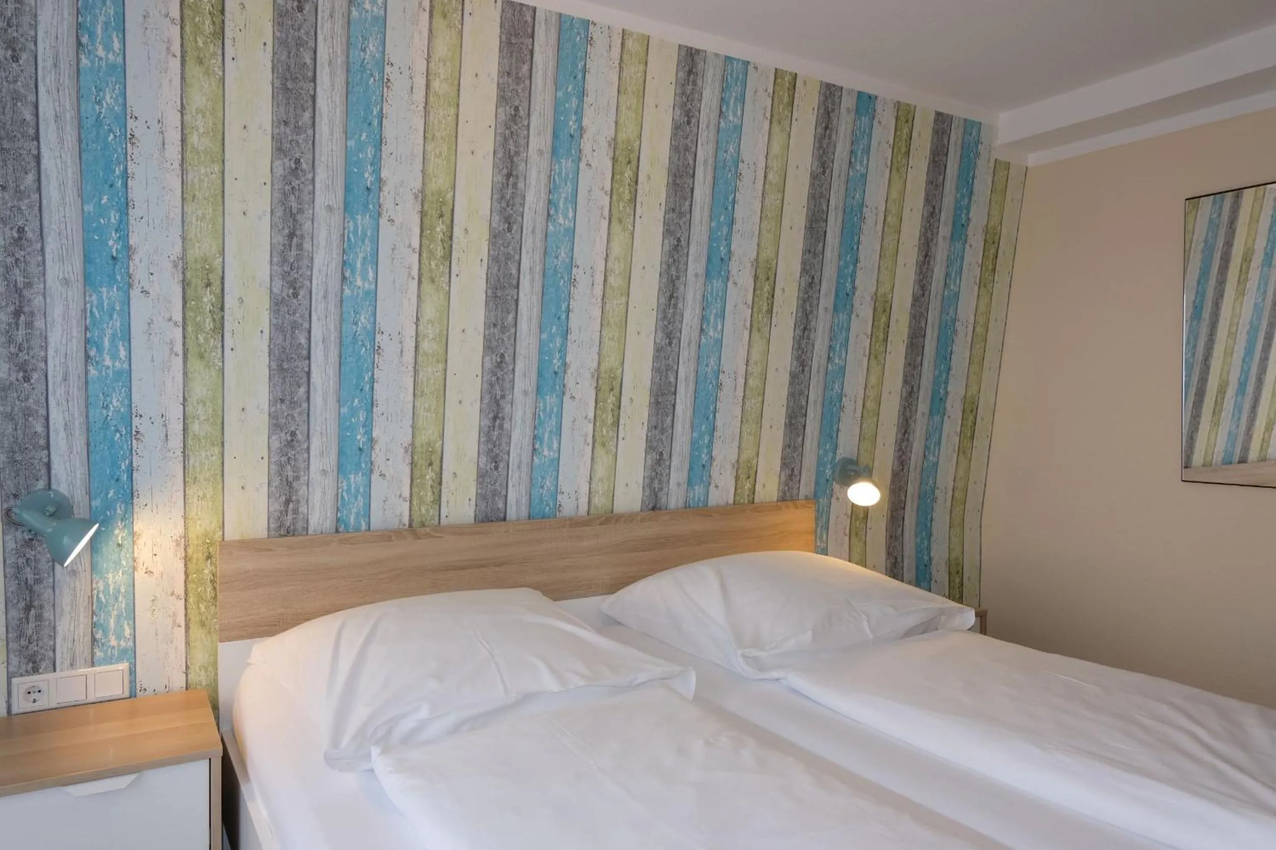 Photo of the whole room, Bed in Zum Weissen Lamm