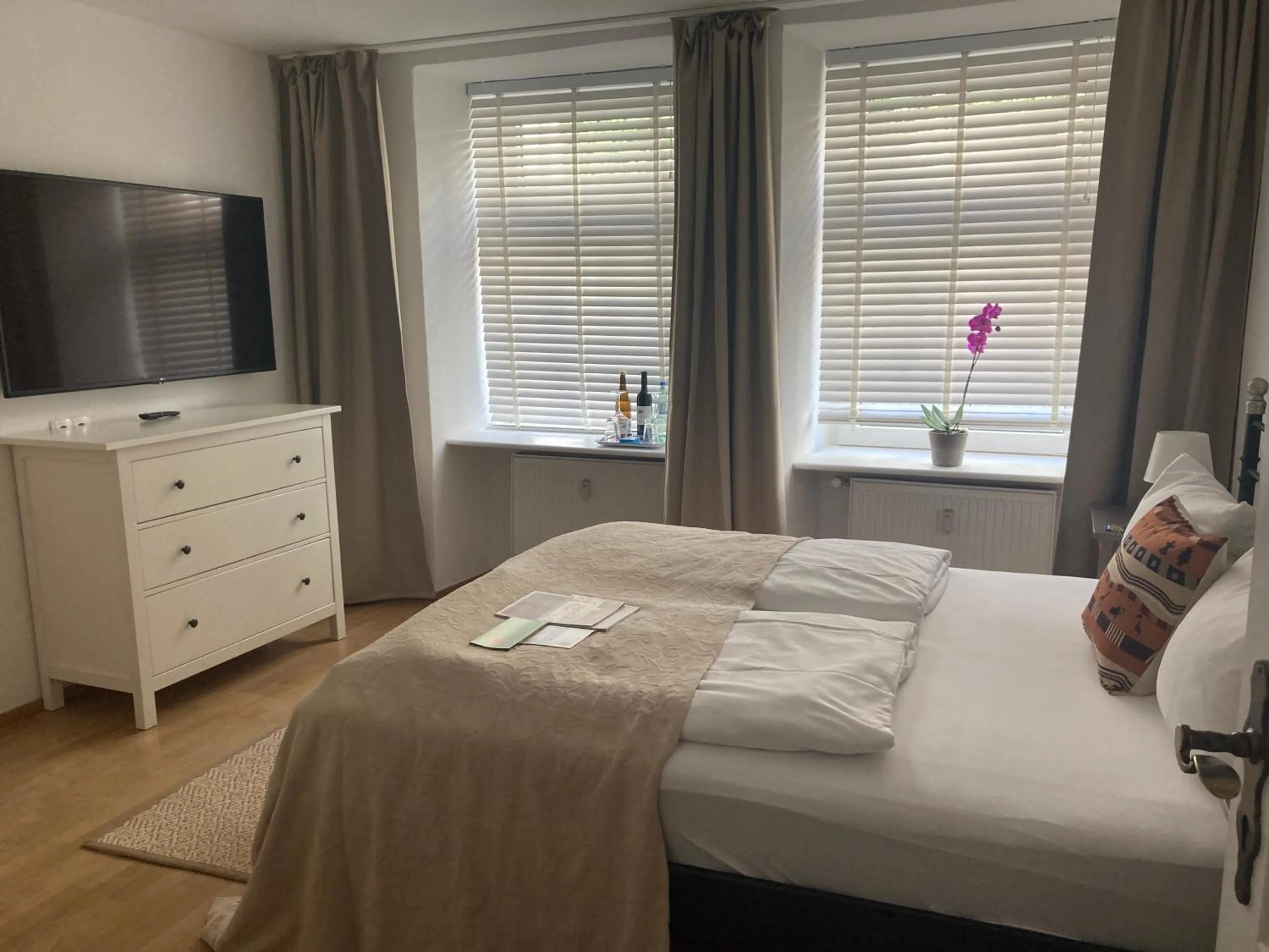 Bed in Burgblickhotel