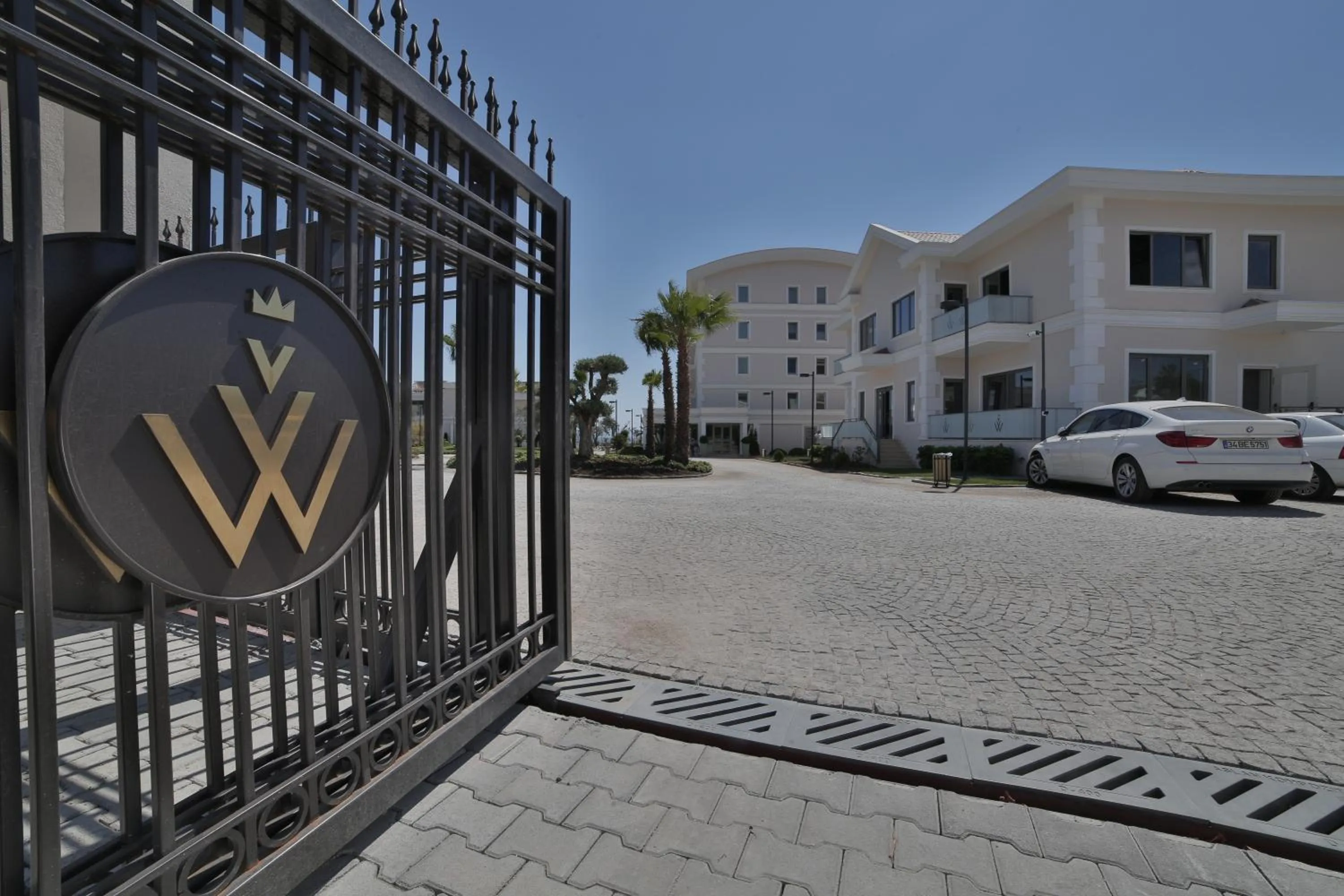 Facade/entrance in Rawda Resort Hotel Altinoluk