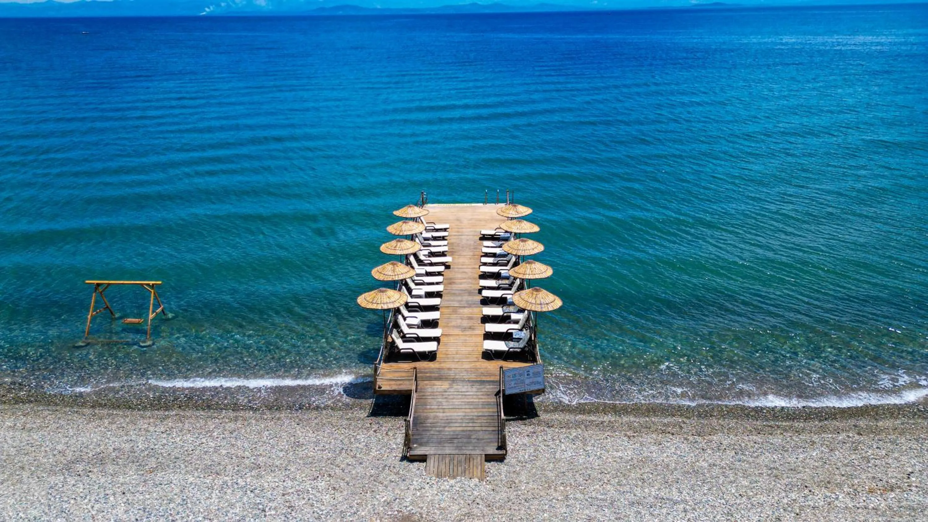 Beach in Rawda Resort Hotel Altinoluk