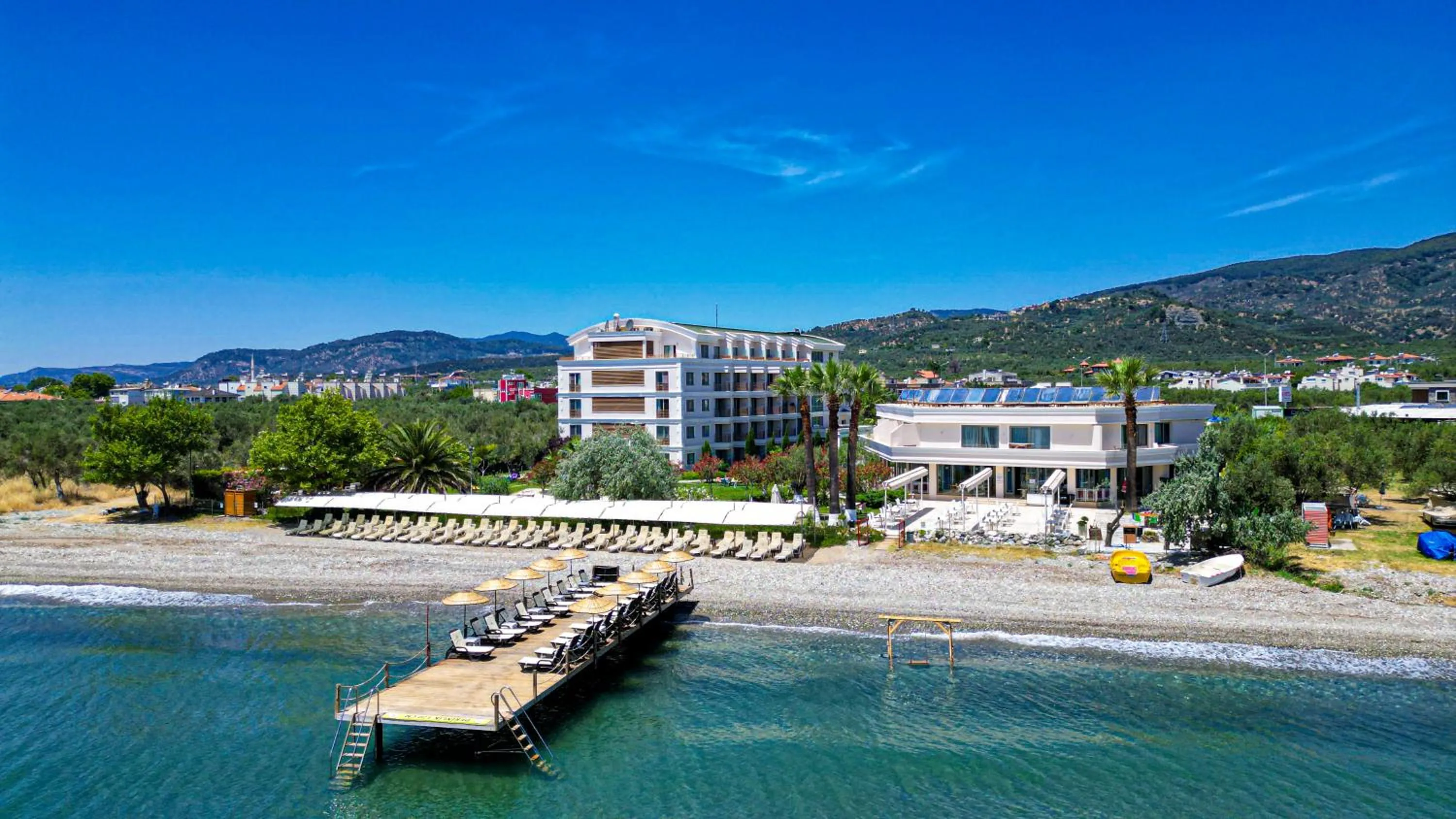 Beach in Rawda Resort Hotel Altinoluk