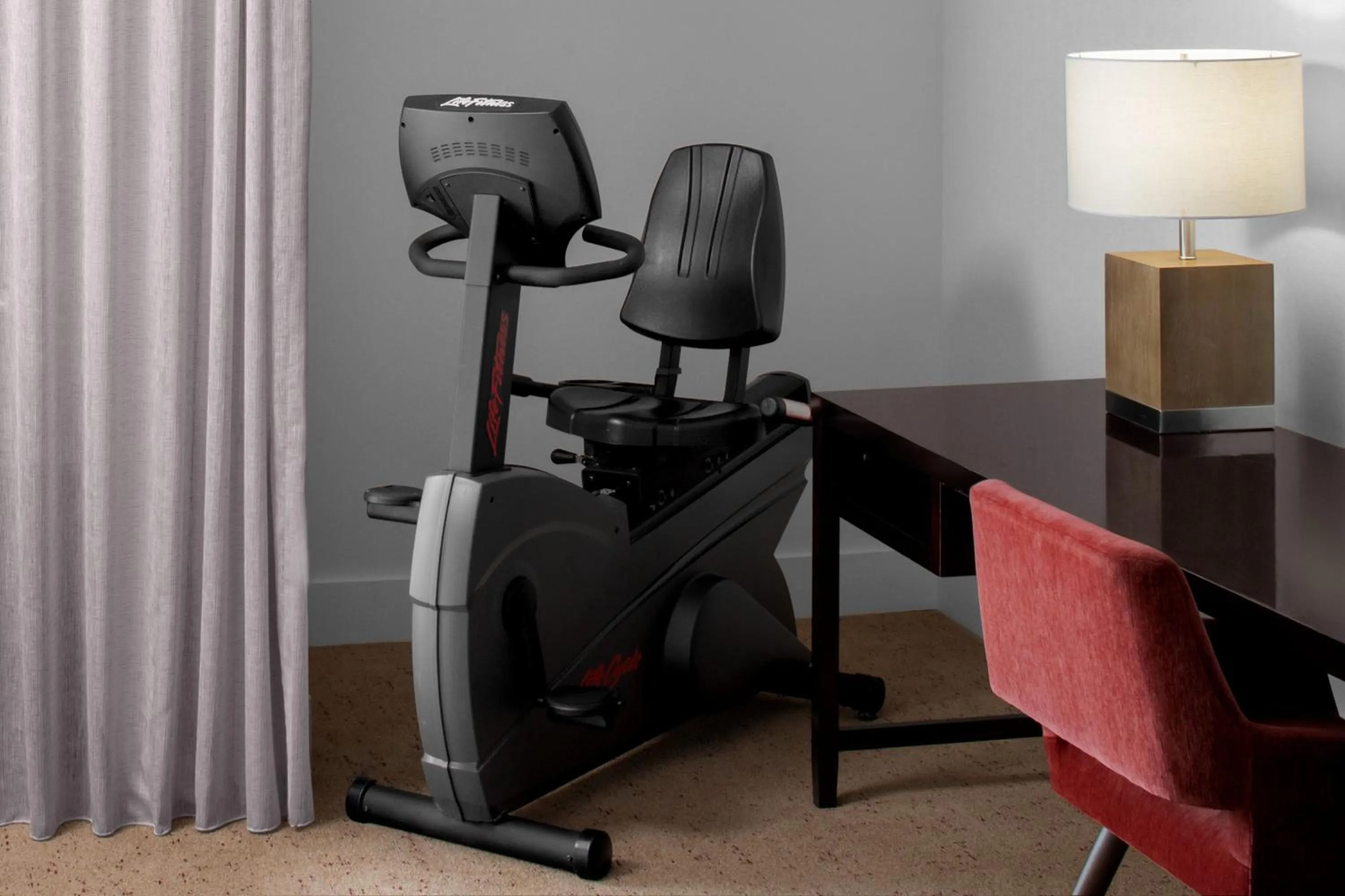 Photo of the whole room in The Westin Dallas Fort Worth Airport