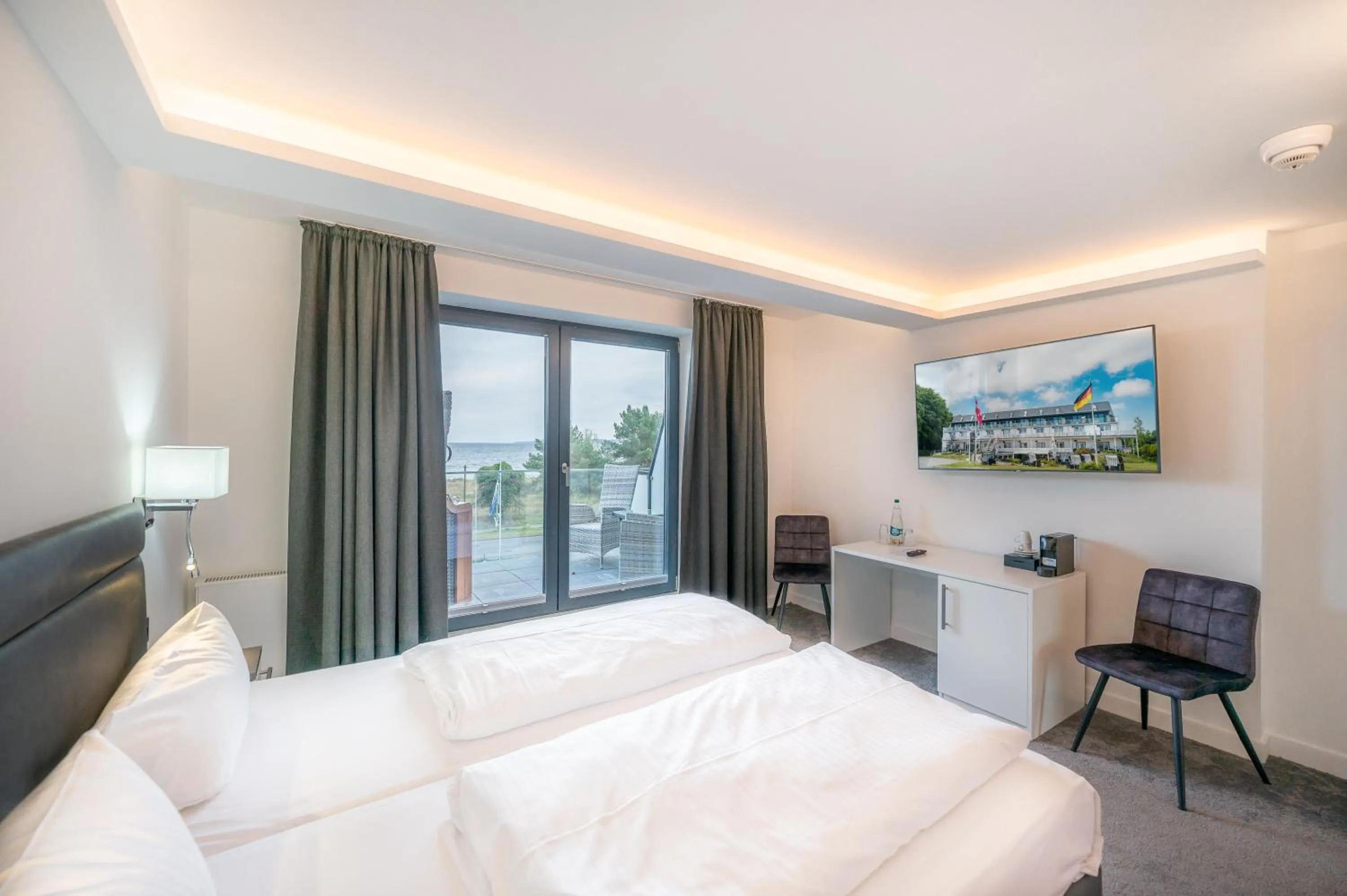 View (from property/room), Bed in Hotel Königslinie