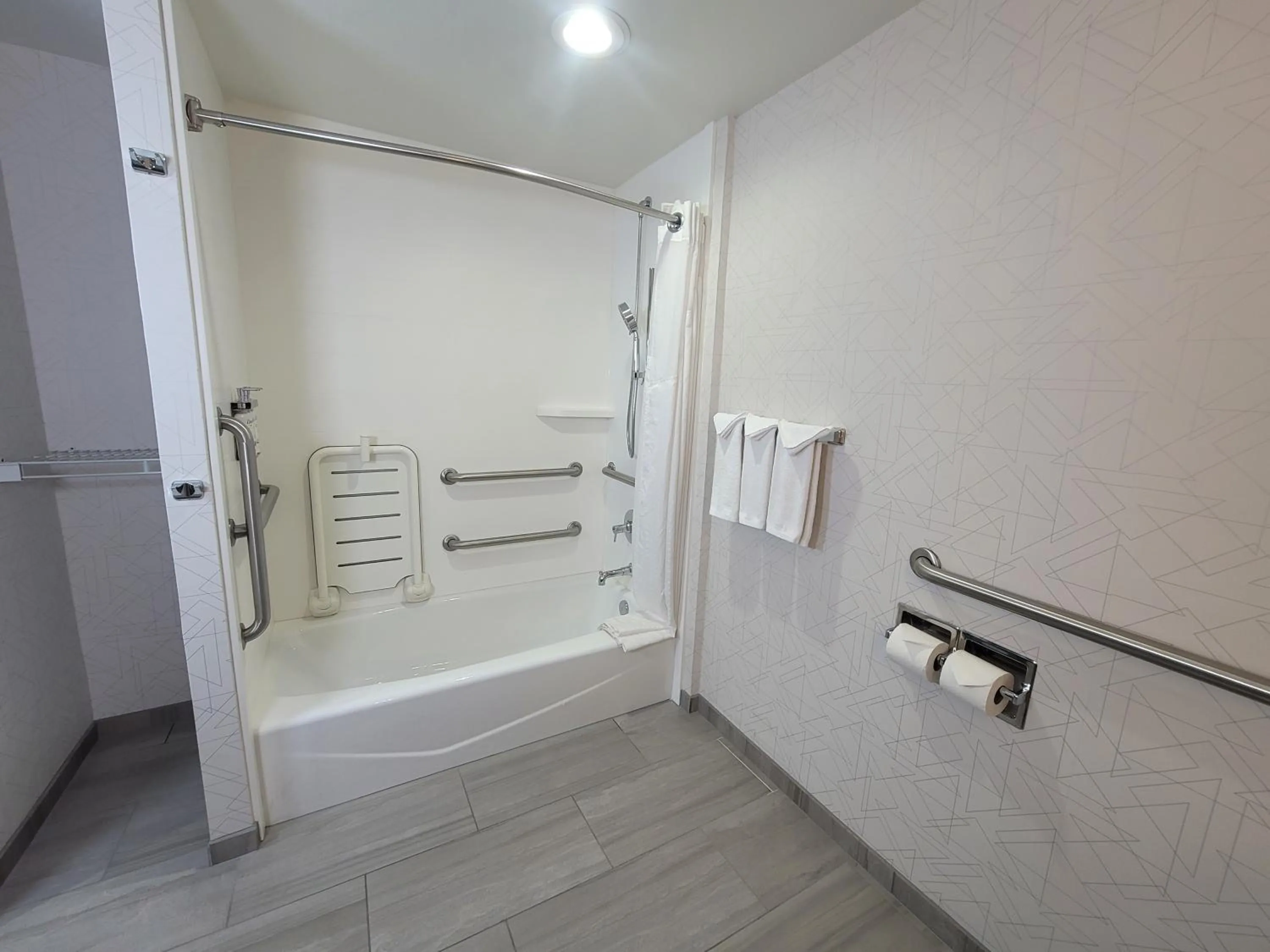 Holiday Inn Express San Diego South - Chula Vista by IHG