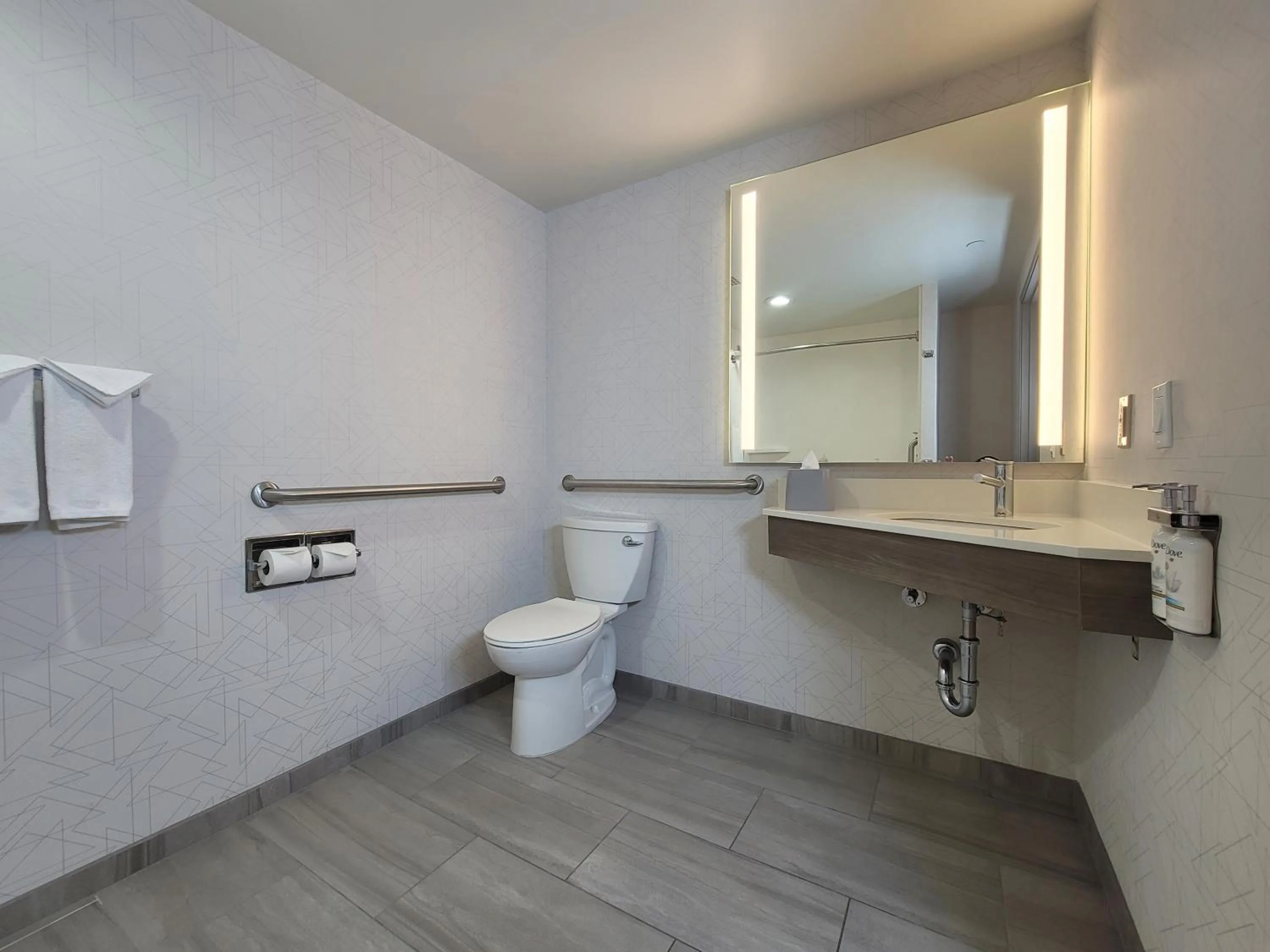 Holiday Inn Express San Diego South - Chula Vista by IHG