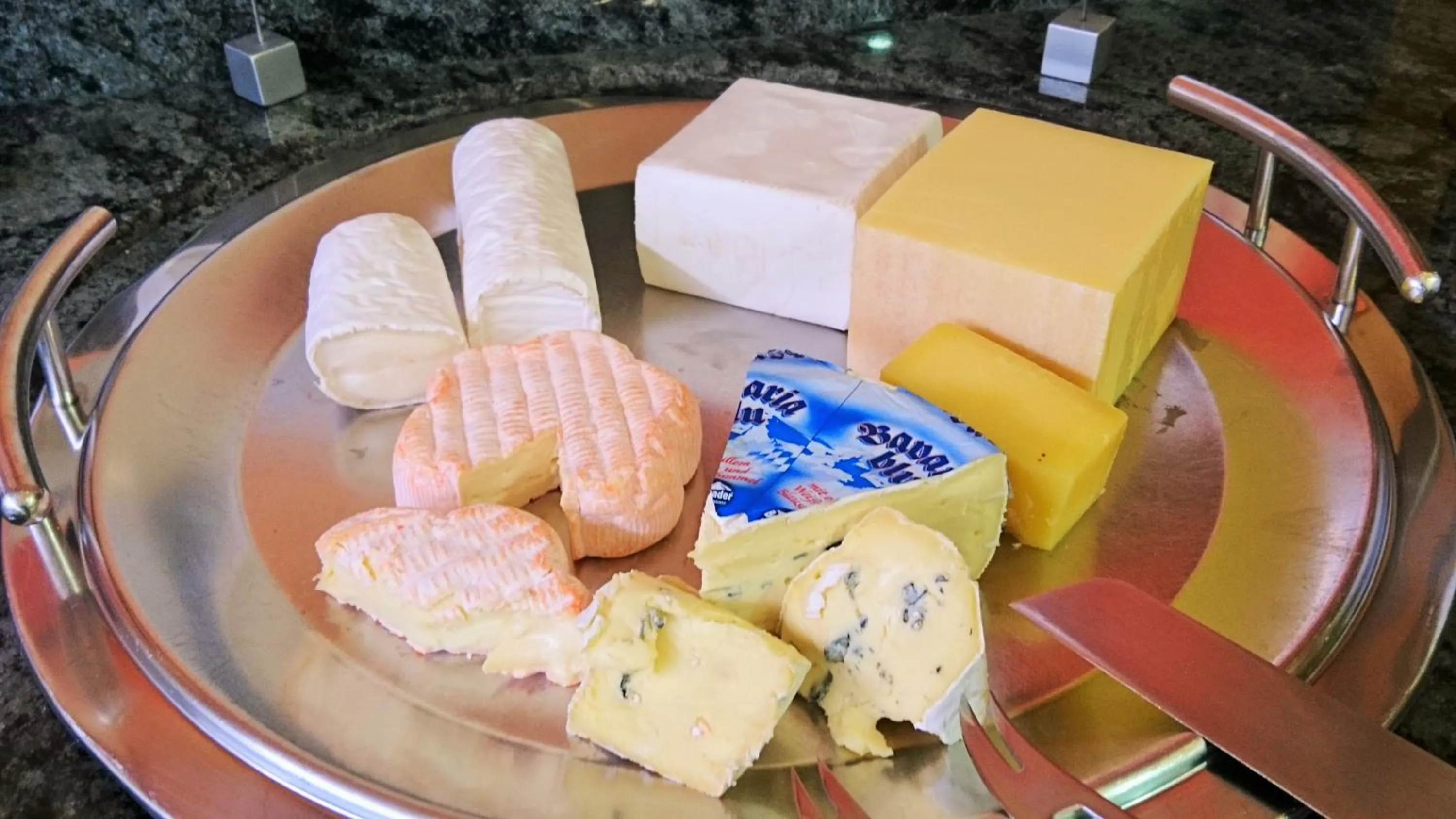 Buffet breakfast in König Ludwig Design Hotel NEU Zimmer mit Sauna oder Whirlpool oder mehr