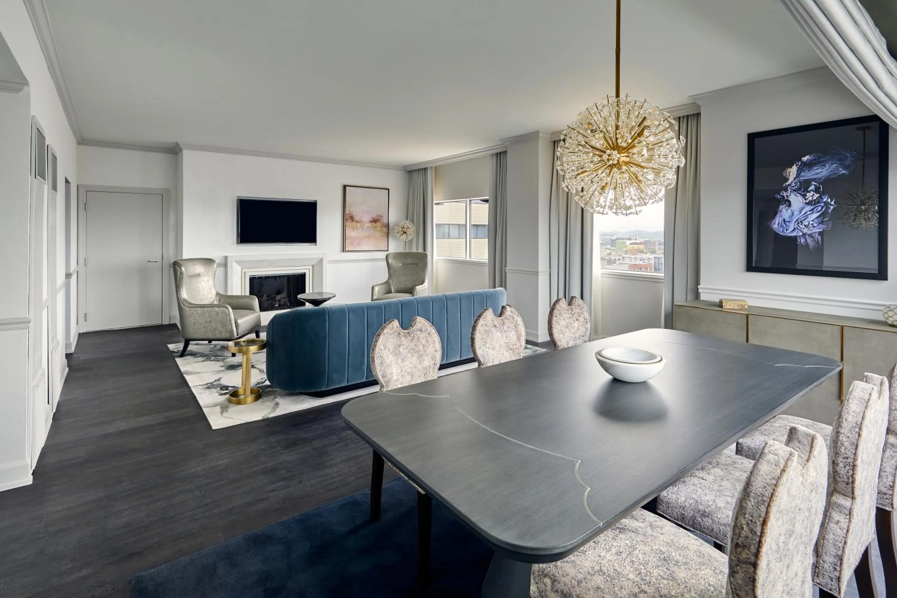 Living room in Loews Nashville Hotel at Vanderbilt Plaza