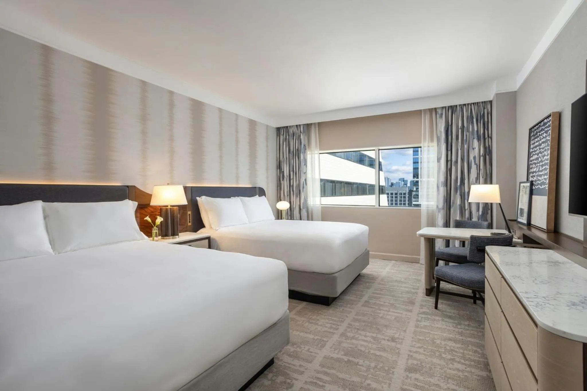 Photo of the whole room, Bed in Loews Nashville Hotel at Vanderbilt Plaza