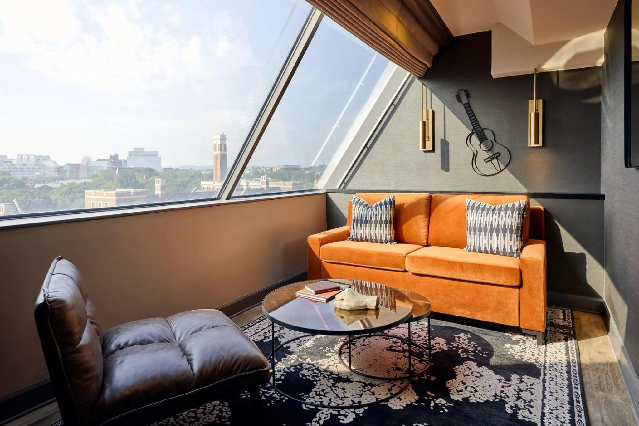 Bedroom in Loews Nashville Hotel at Vanderbilt Plaza
