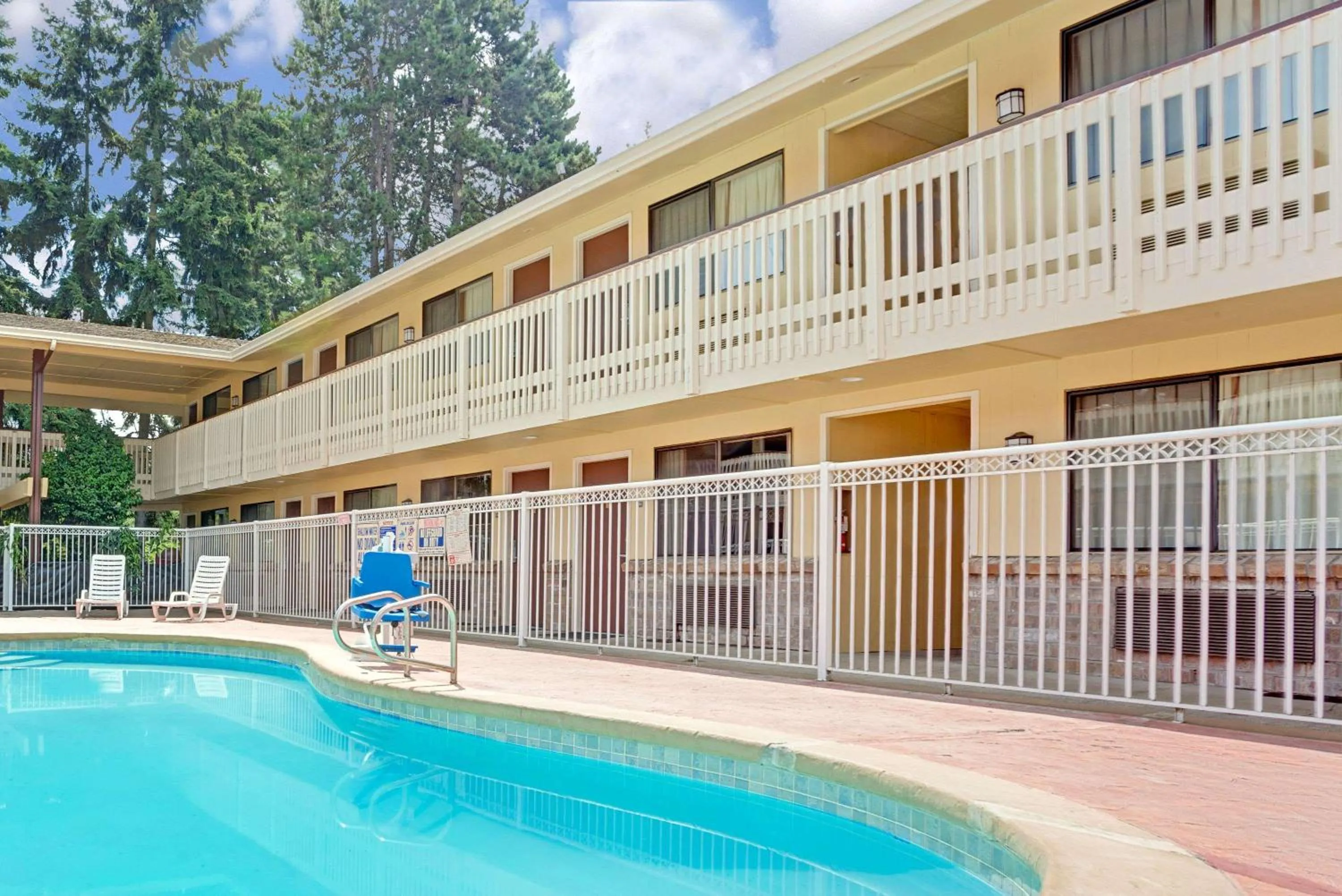 On site in FairBridge Inn Express Tukwila