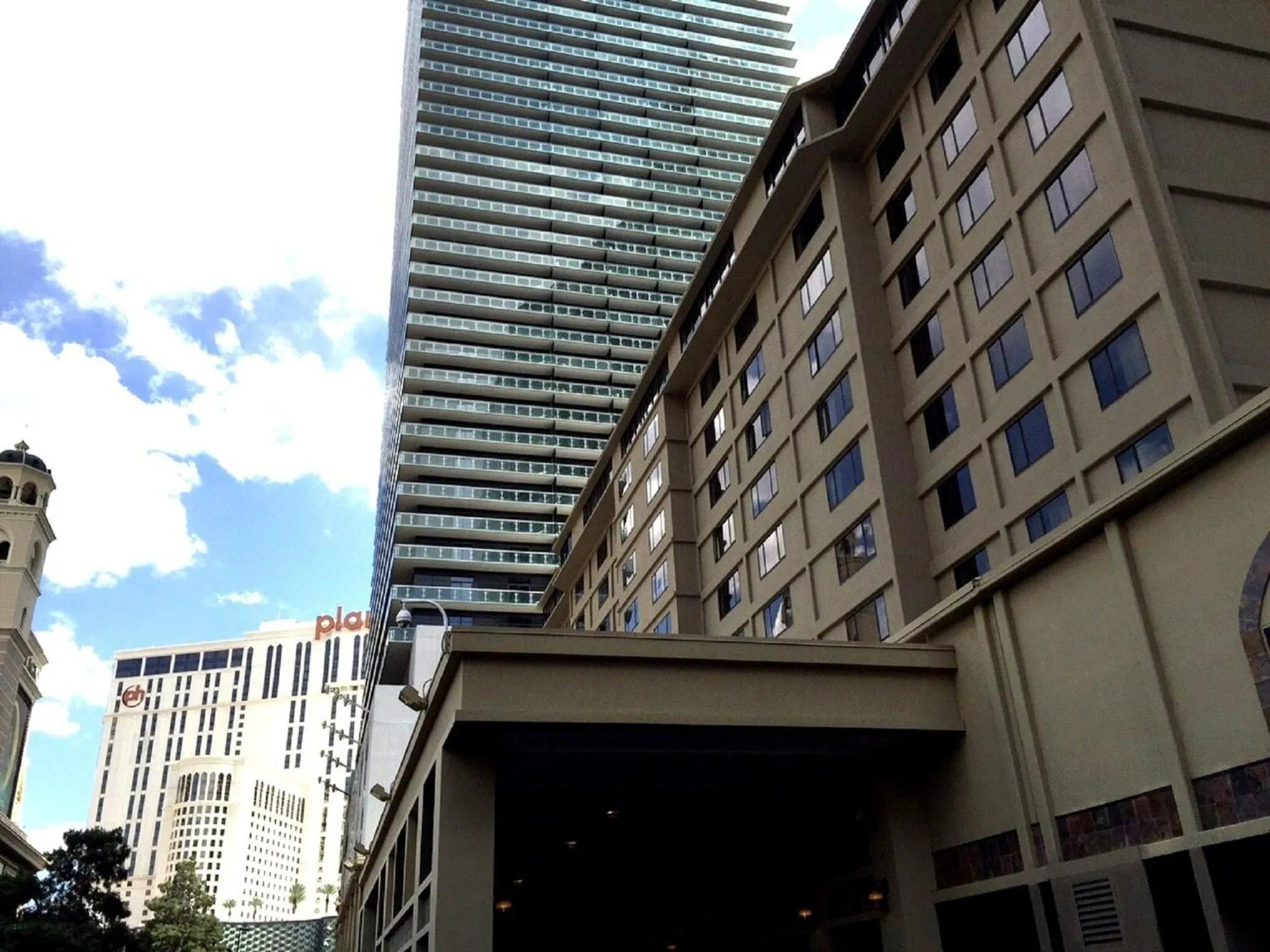 Property building in Jockey Resort Suites Center Strip