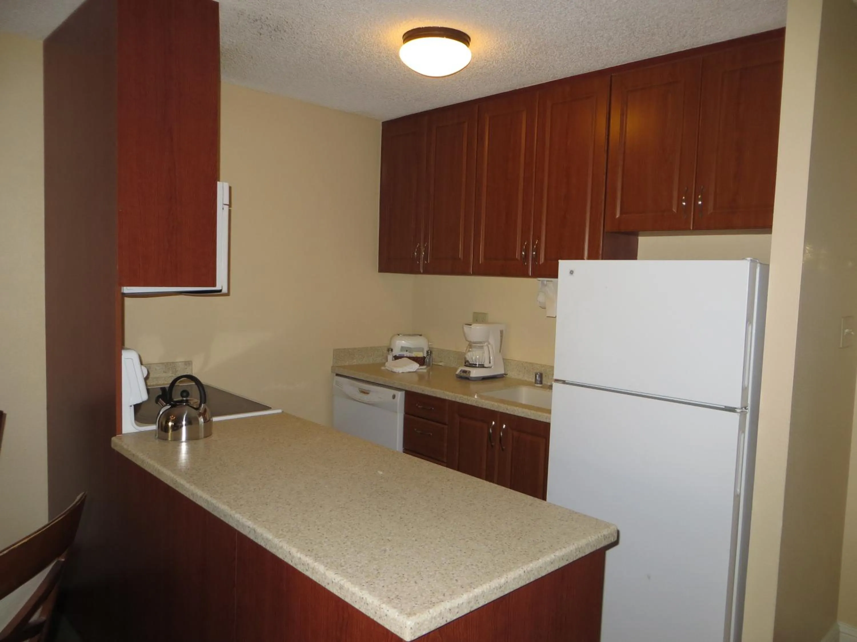 Kitchen or kitchenette in Jockey Resort Suites Center Strip