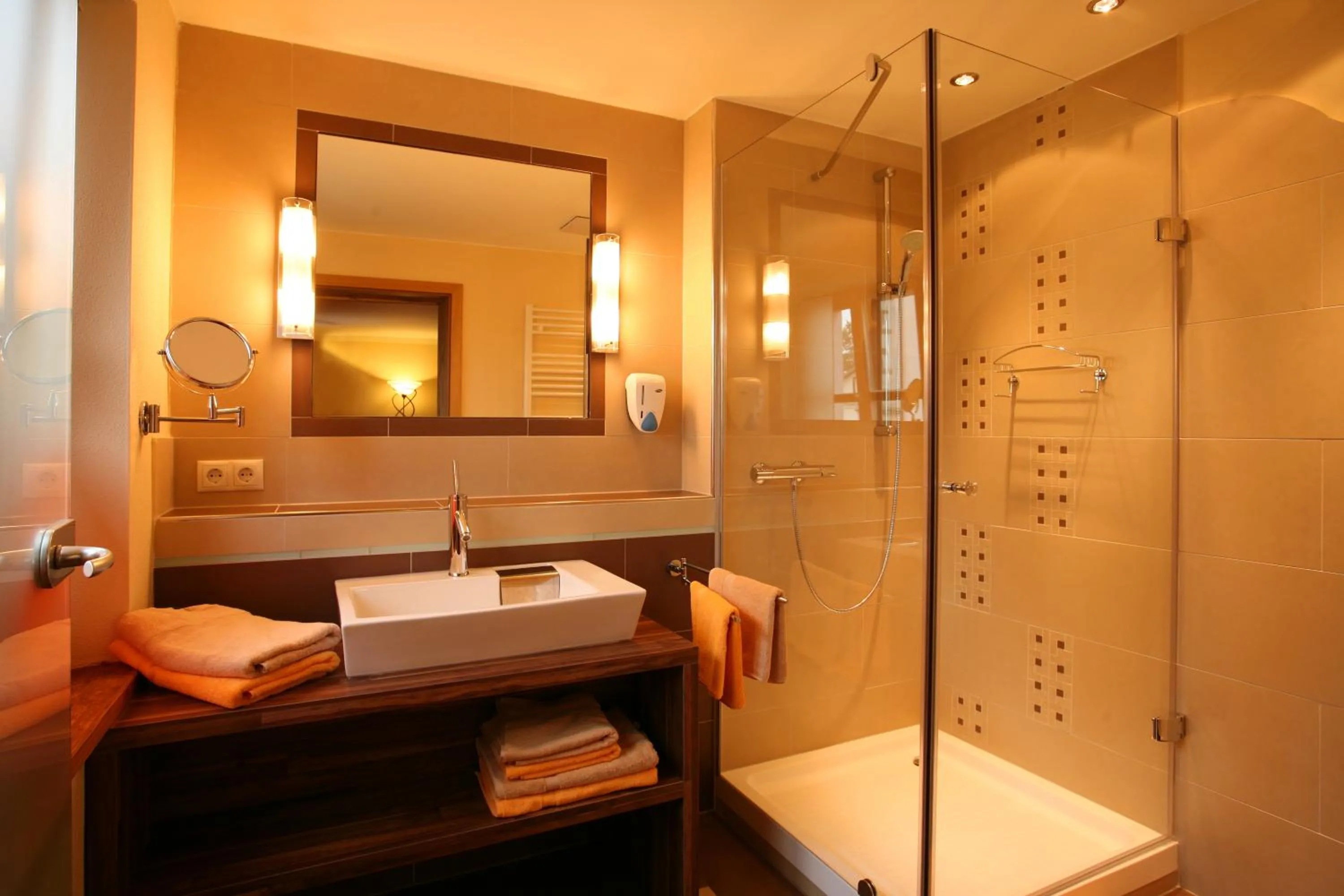 Photo of the whole room in Landgasthof Zum Lang