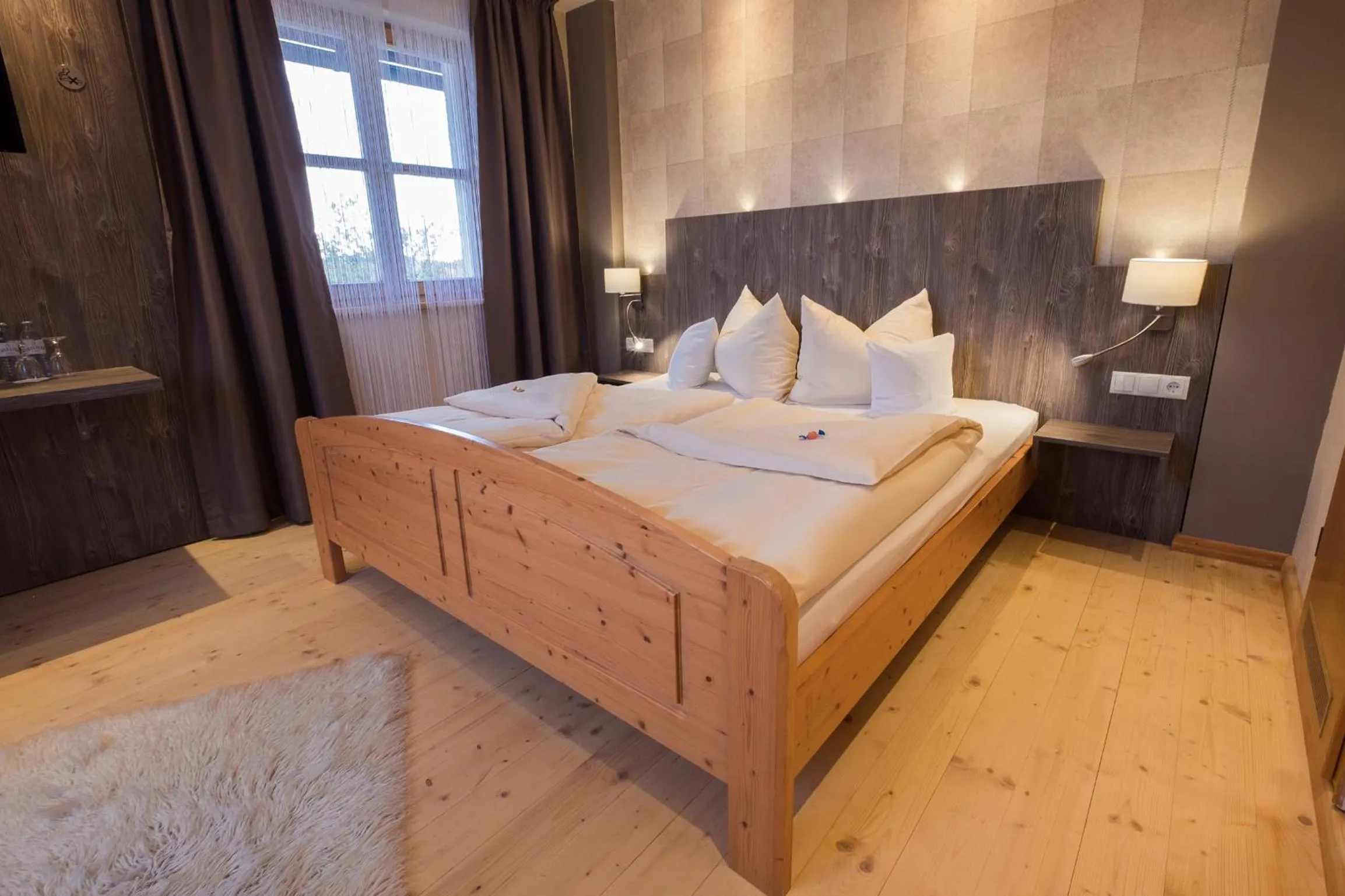 Photo of the whole room, Bed in Landgasthof Zum Lang
