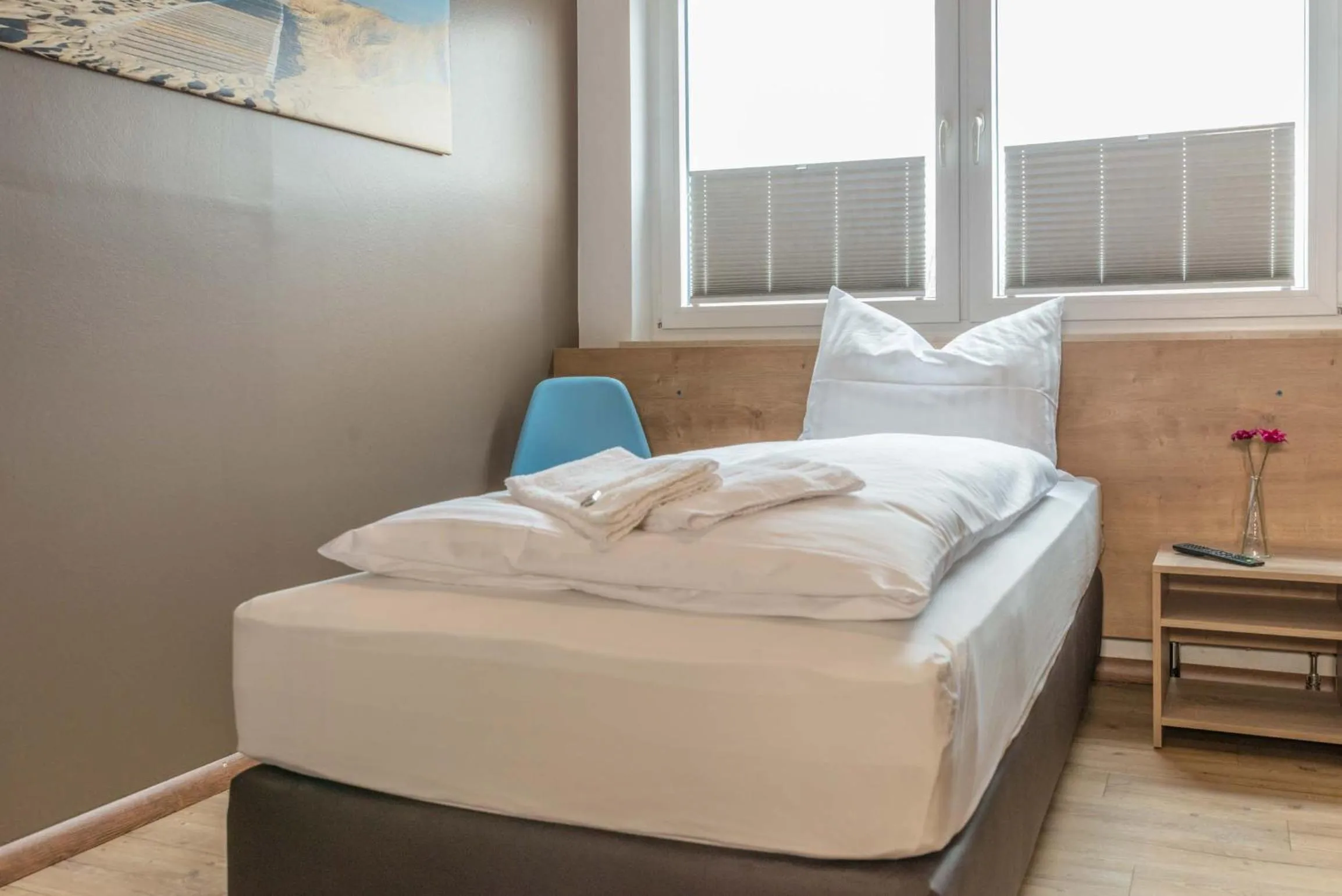 Photo of the whole room, Bed in My Hostel