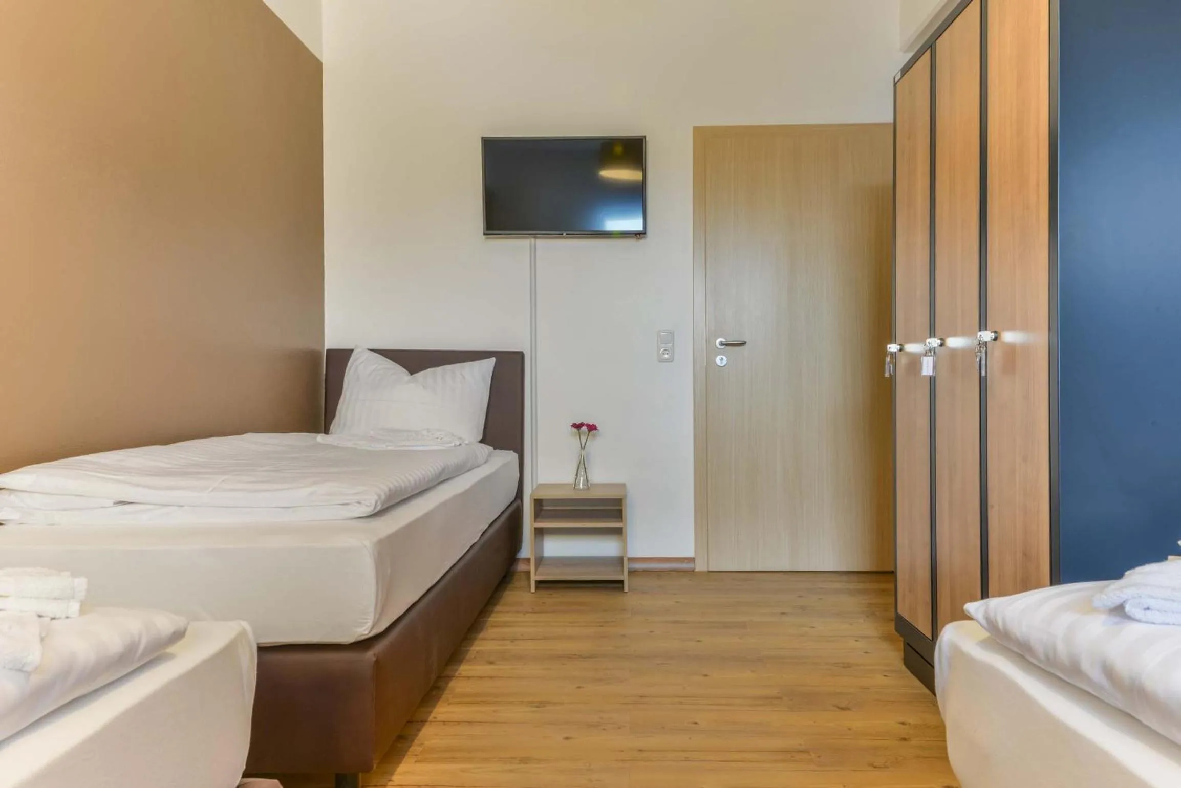 Photo of the whole room, Bed in My Hostel