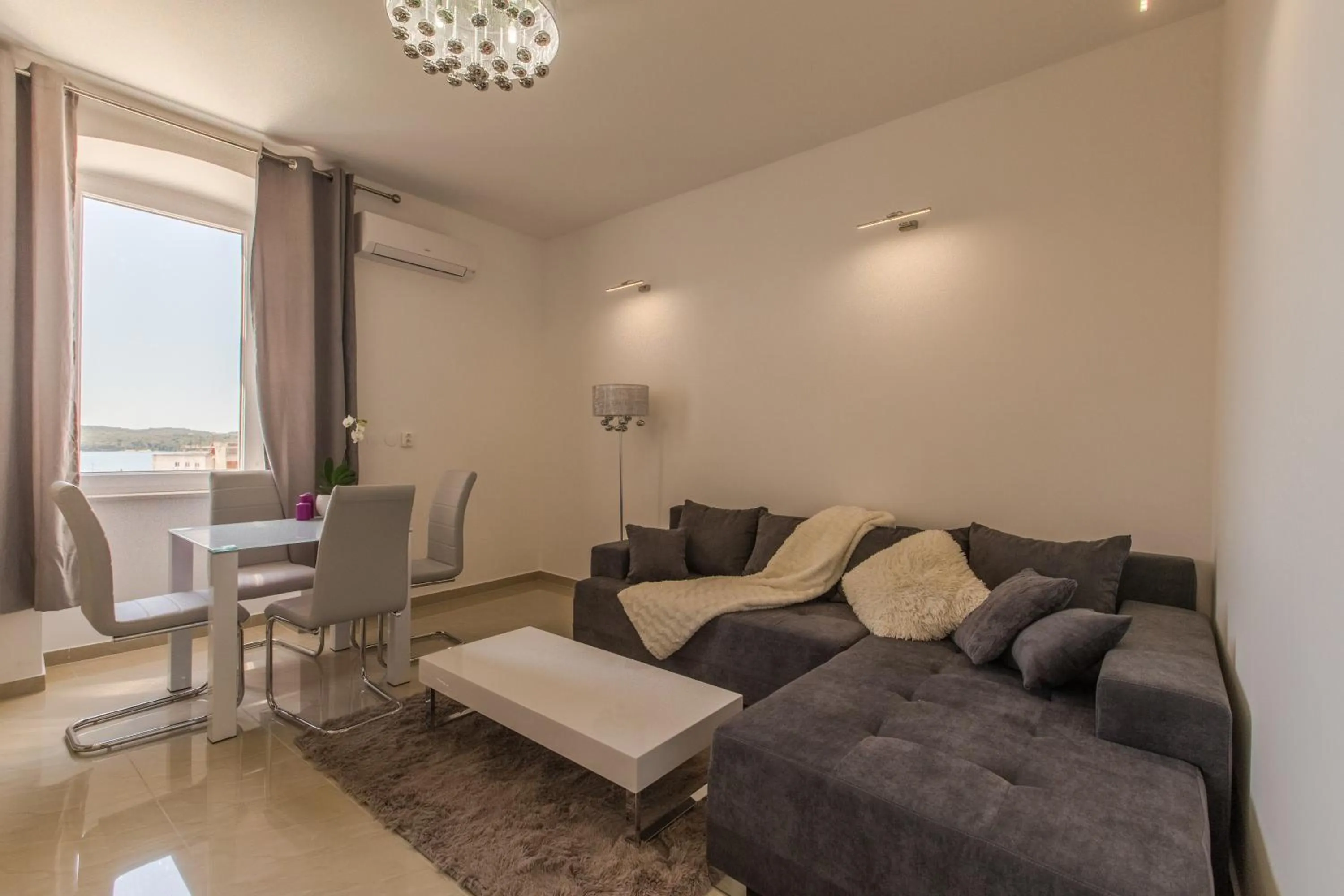 Seating area in Captain Emo City Apartments