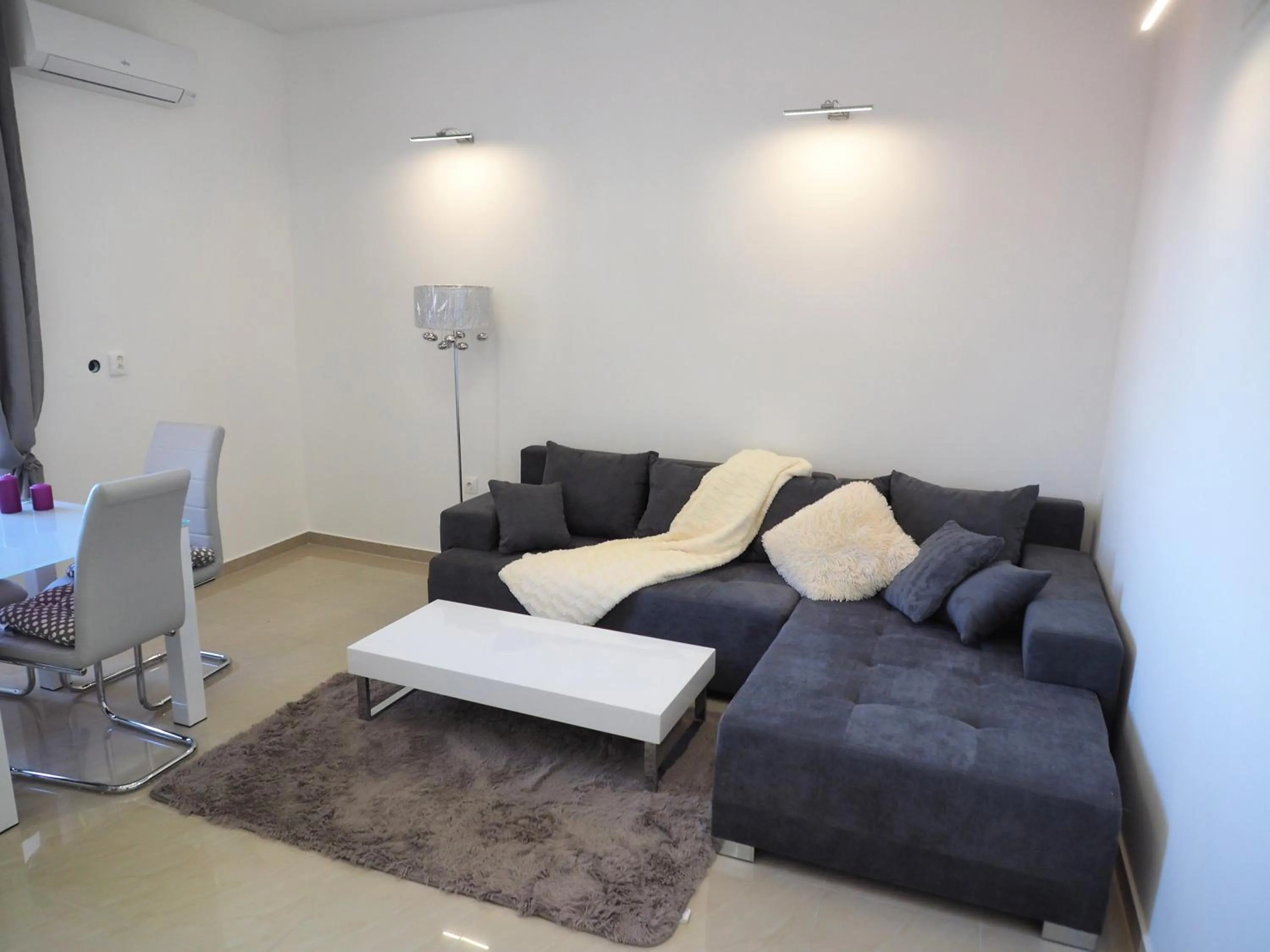 Seating area in Captain Emo City Apartments