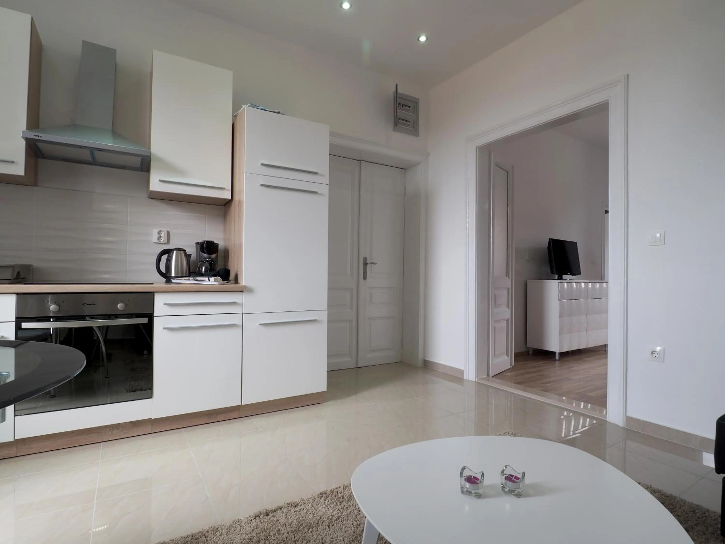 Kitchen or kitchenette in Captain Emo City Apartments