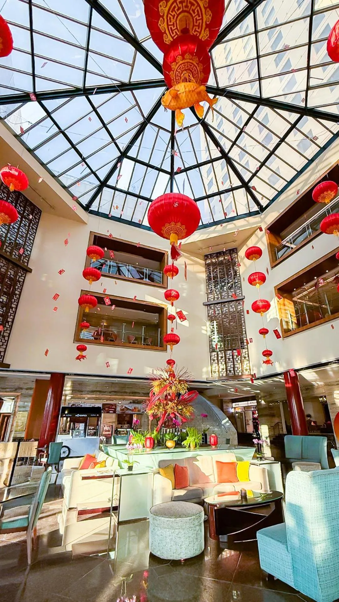 Lobby or reception in Hilton Beijing