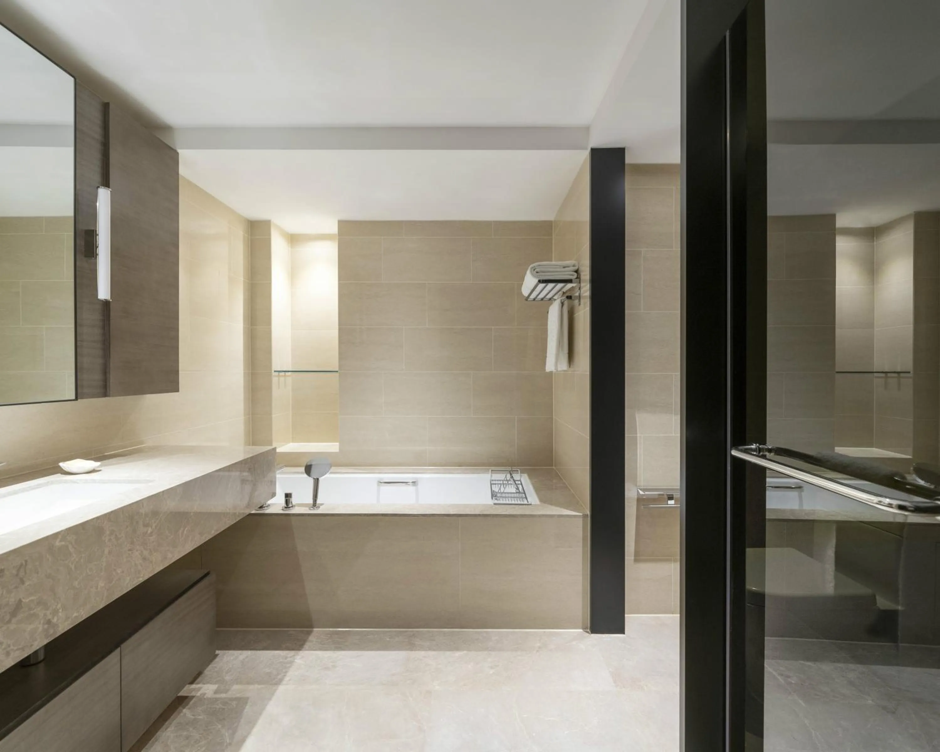 Toilet in China World Hotel, Beijing