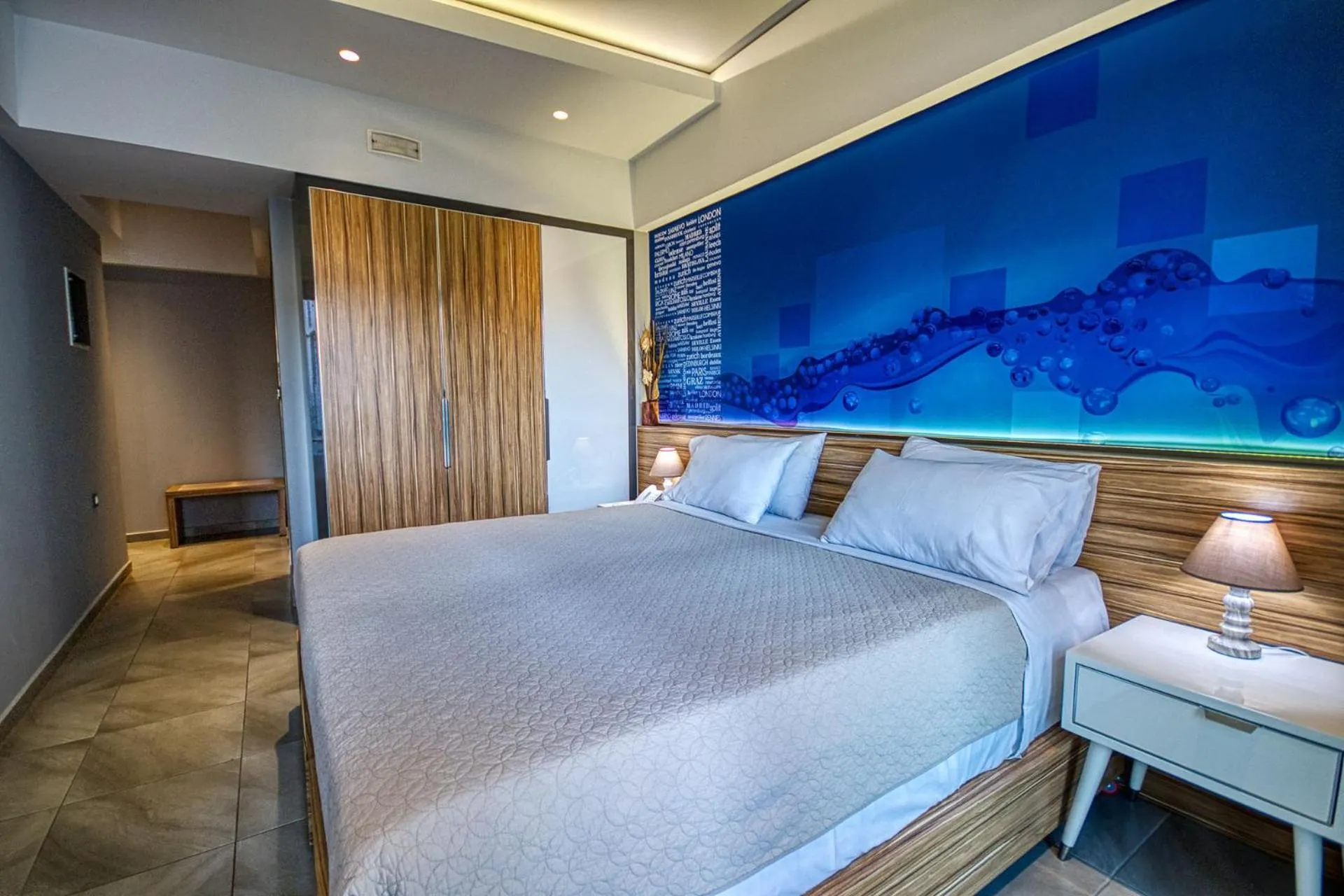 Photo of the whole room, Bed in Island Boutique Hotel