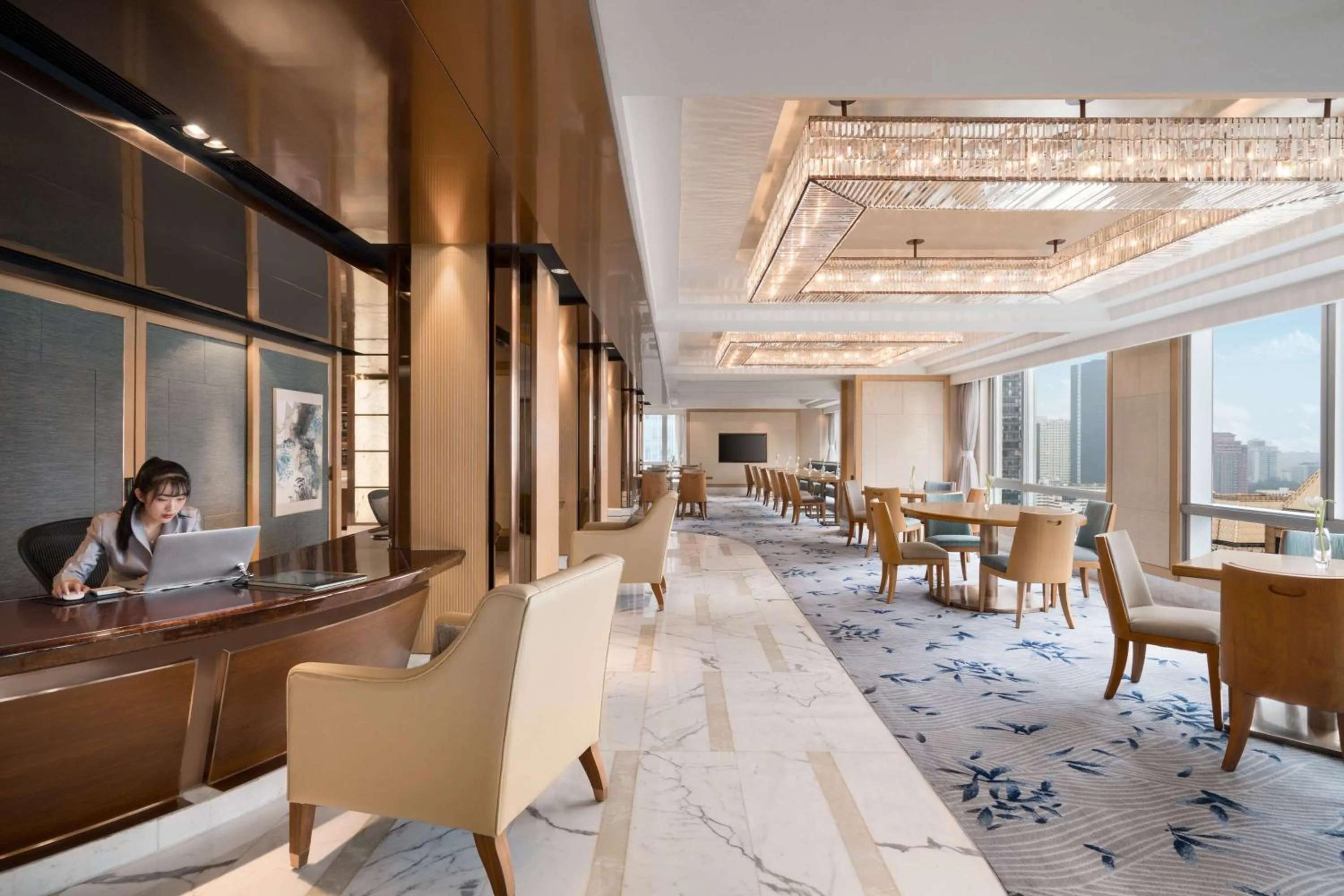 Lounge or bar in Kerry Hotel, Beijing by Shangri-La - 5 Kilometers to The Forbidden City
