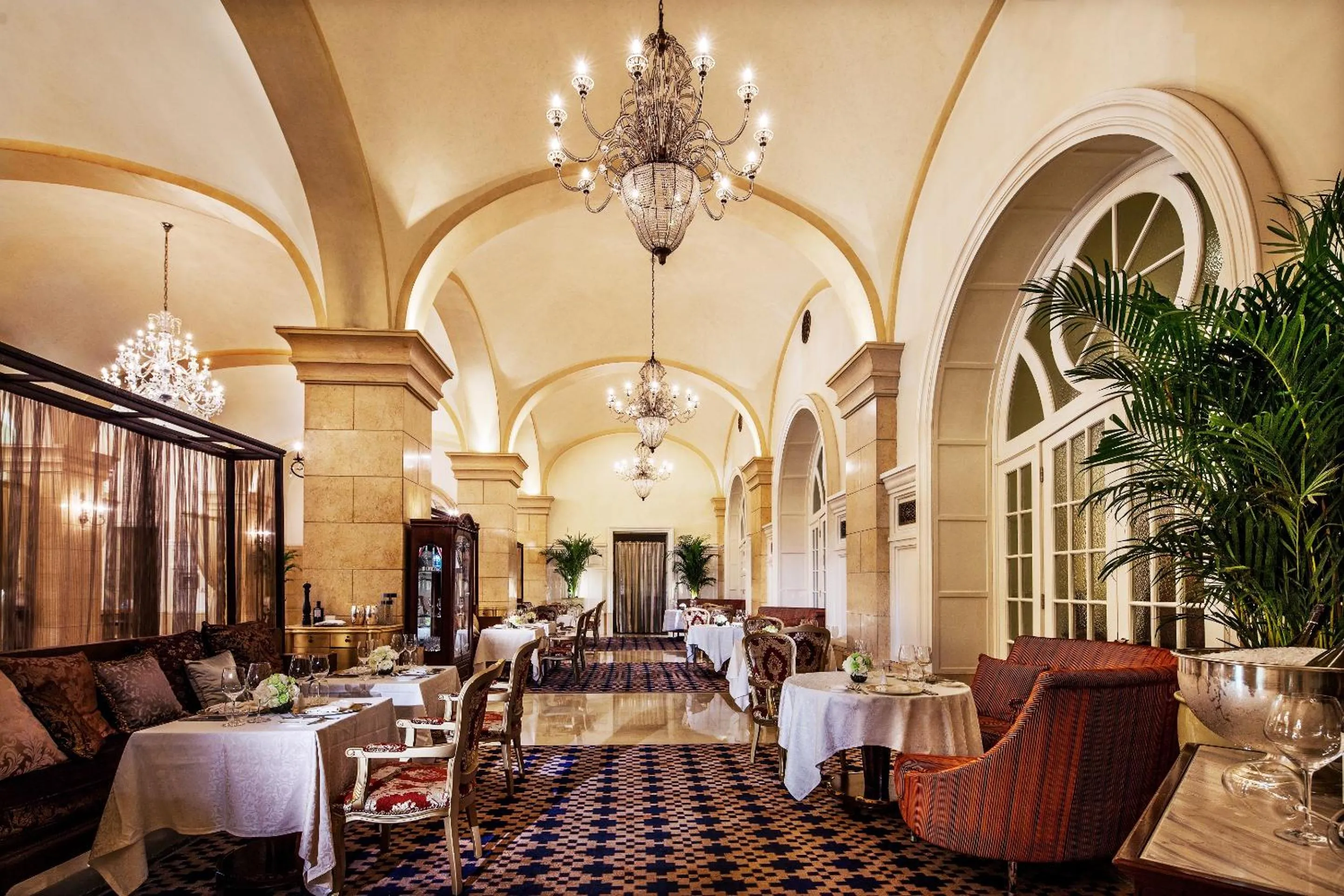 Restaurant/places to eat in Beijing Hotel NUO Forbidden City