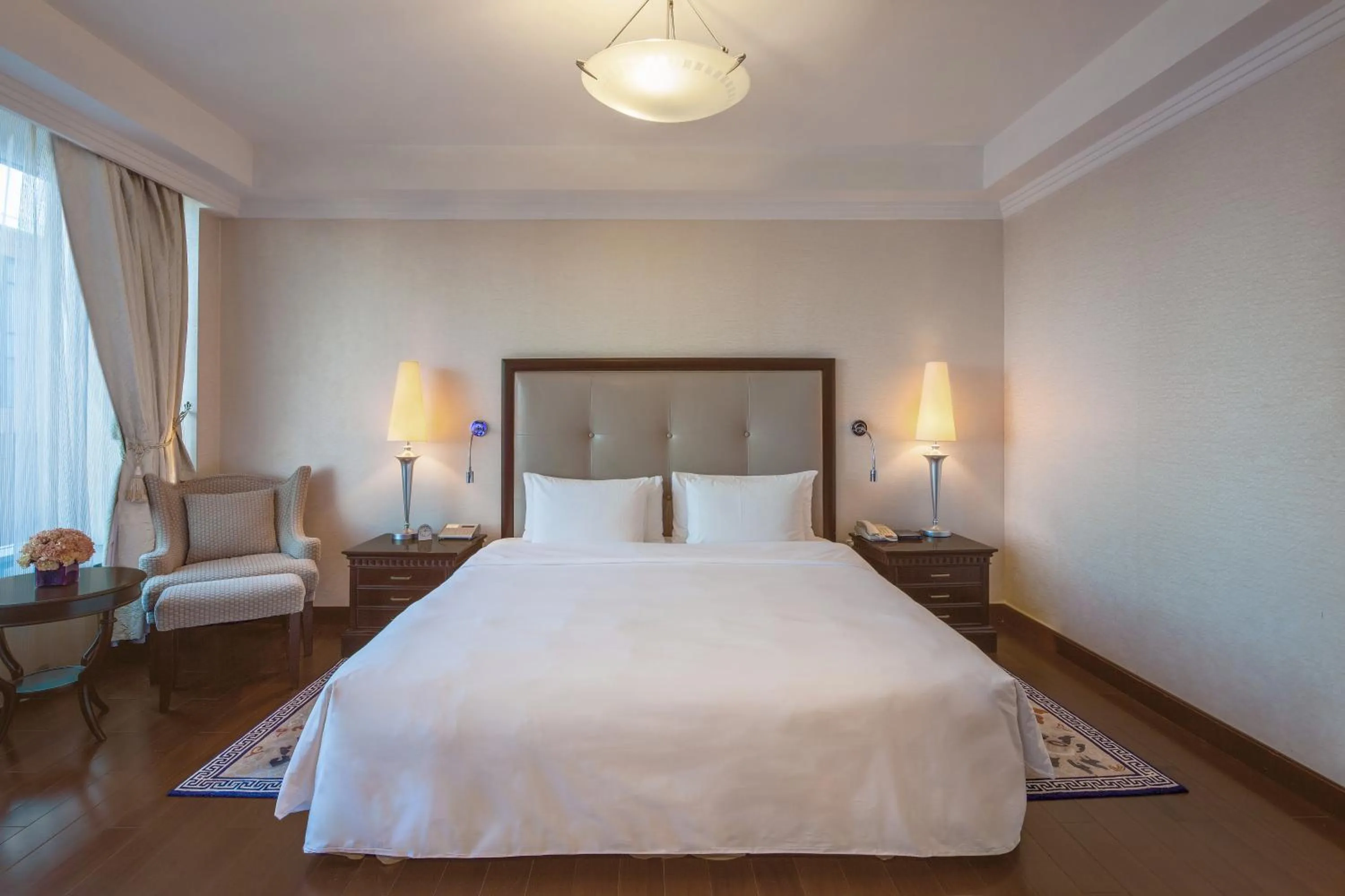 Bed in Beijing Hotel NUO Forbidden City