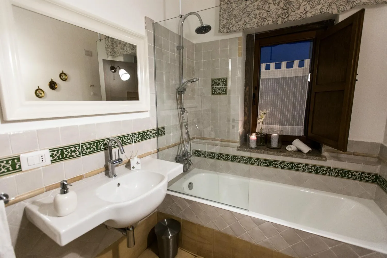 Bathroom in Donna Chiara