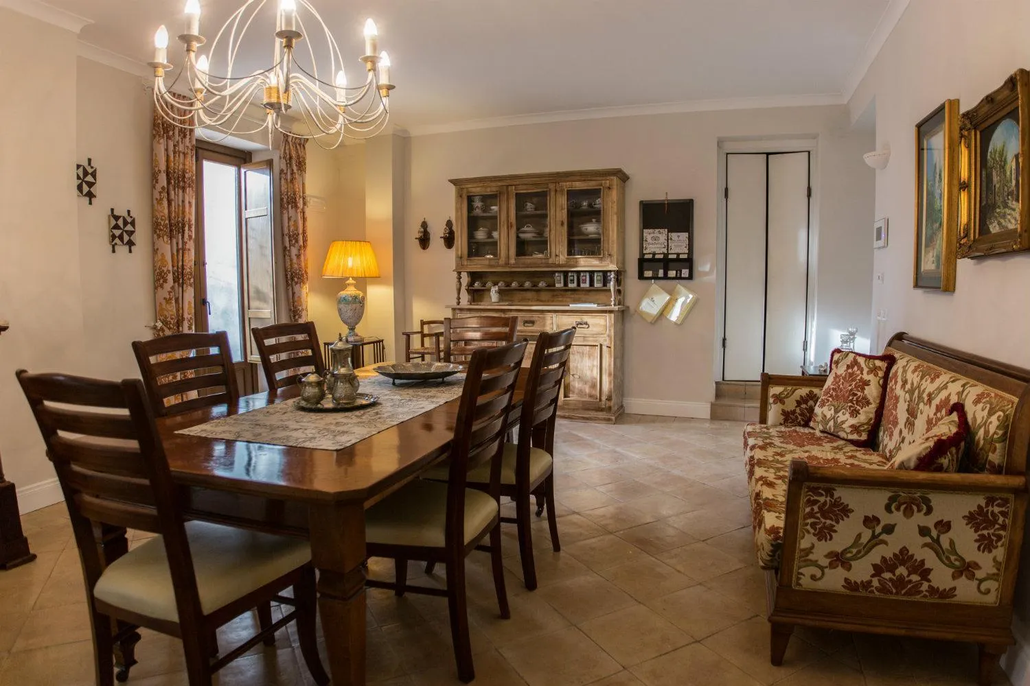 Lounge or bar in Donna Chiara