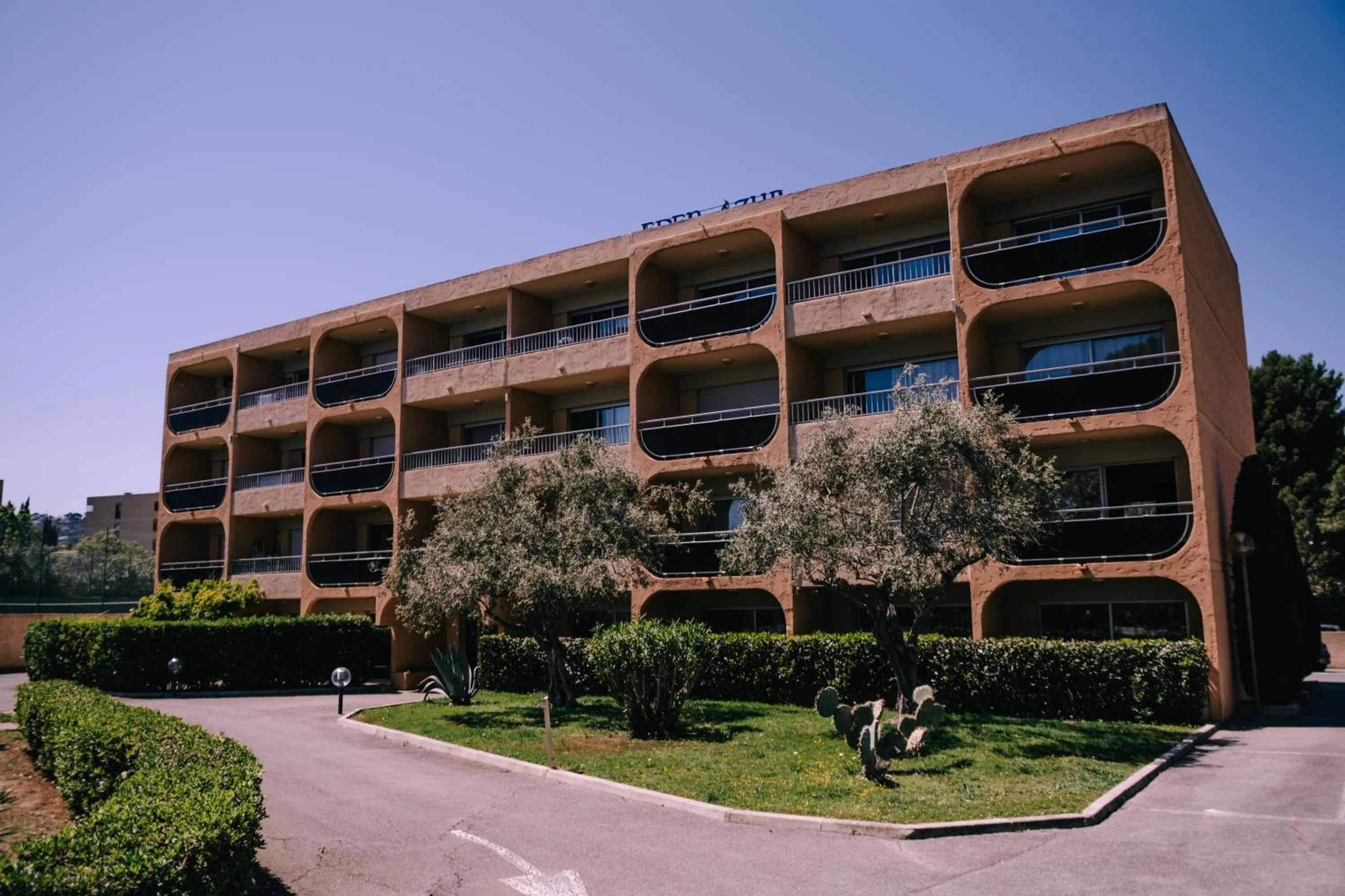 Property building in Eden Azur - Résidence Hôtelière