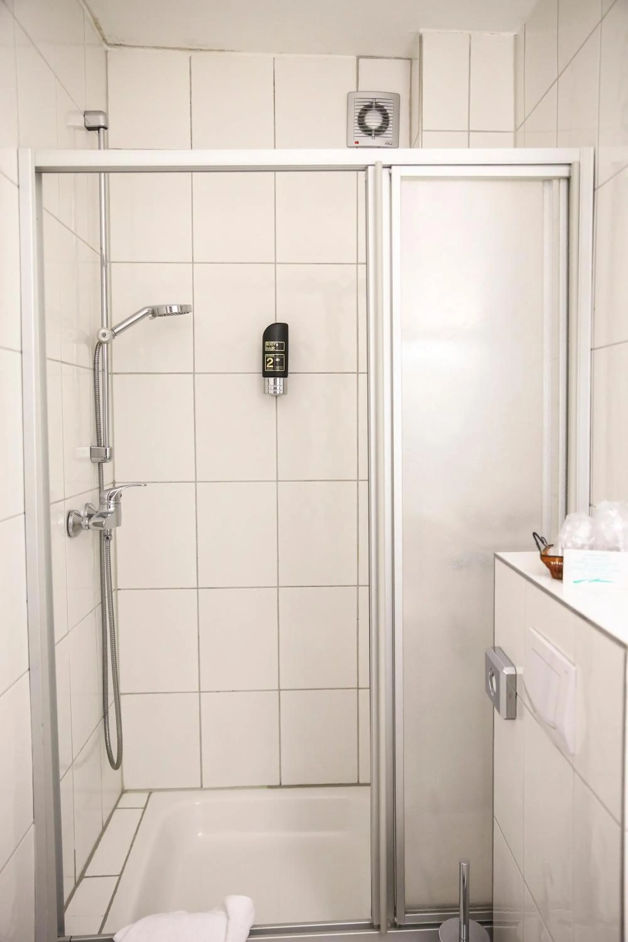 Shower in Hotel Marienthal Garni