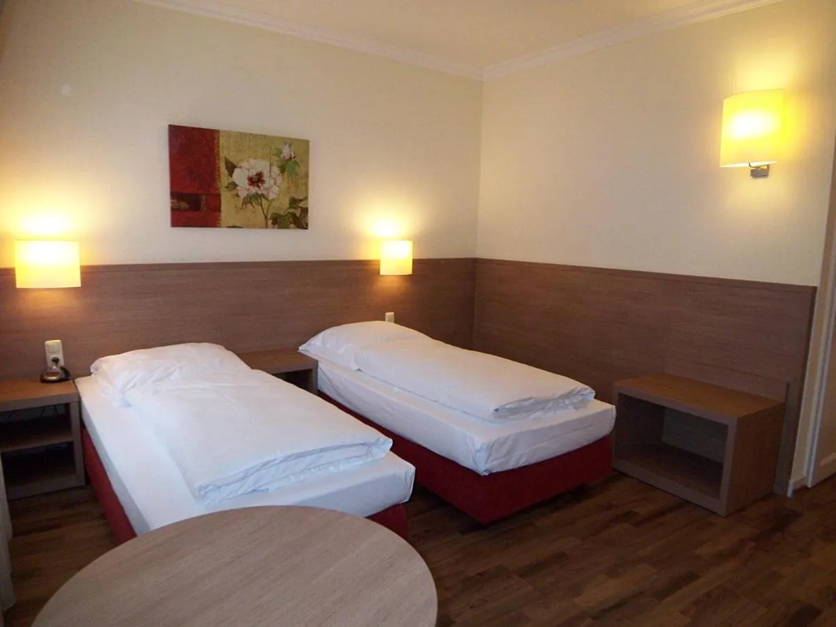 Bed in Hotel Marienthal Garni