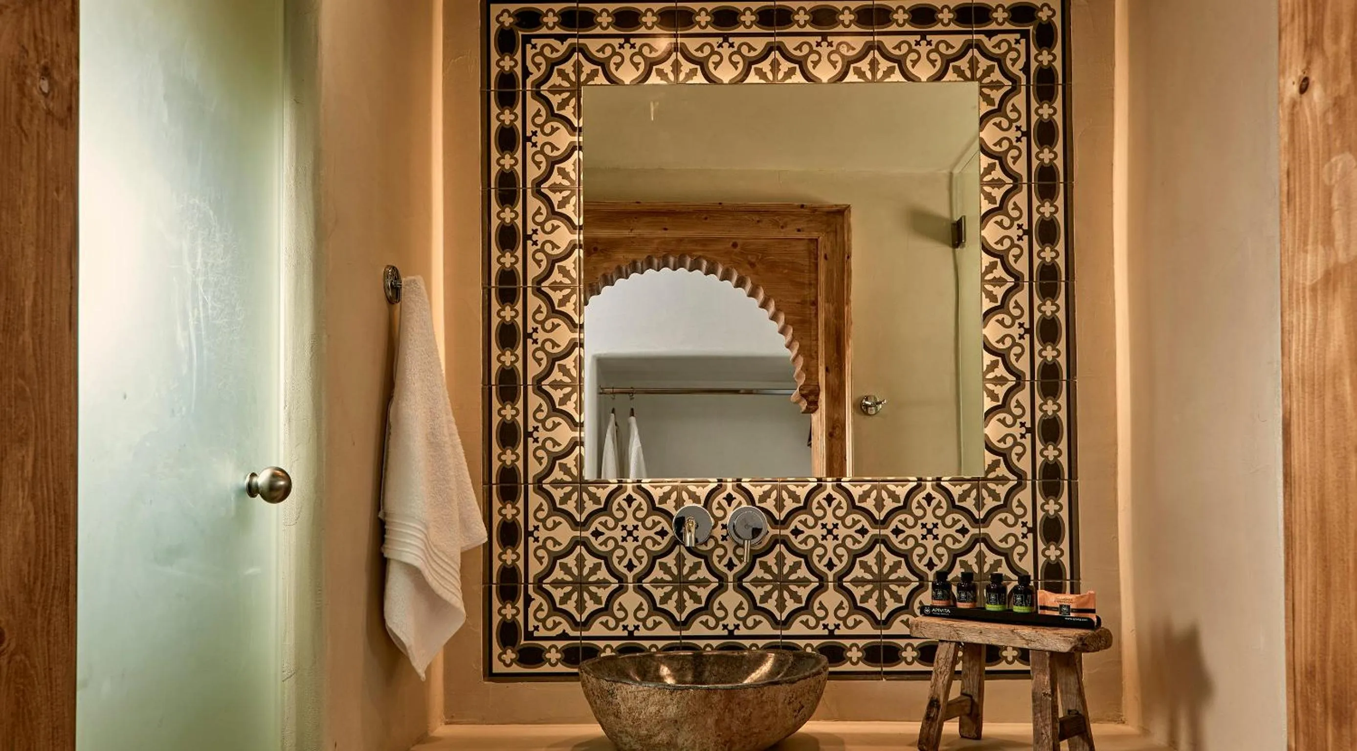 Bathroom in Naxian On The Beach