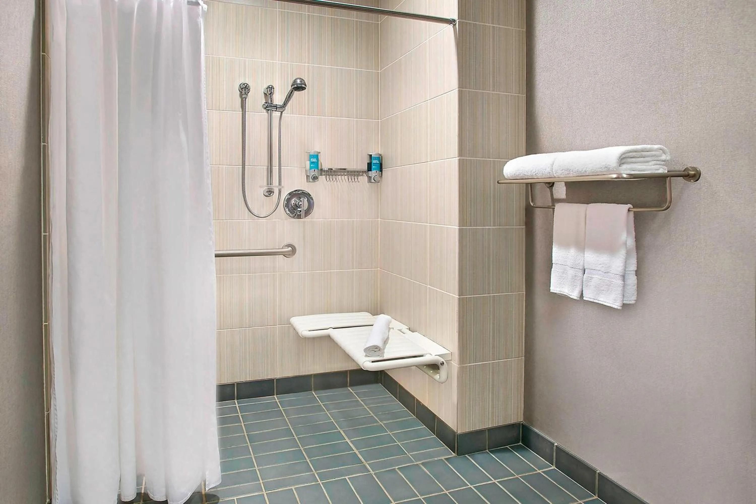 Bathroom in Aloft Nashville Franklin