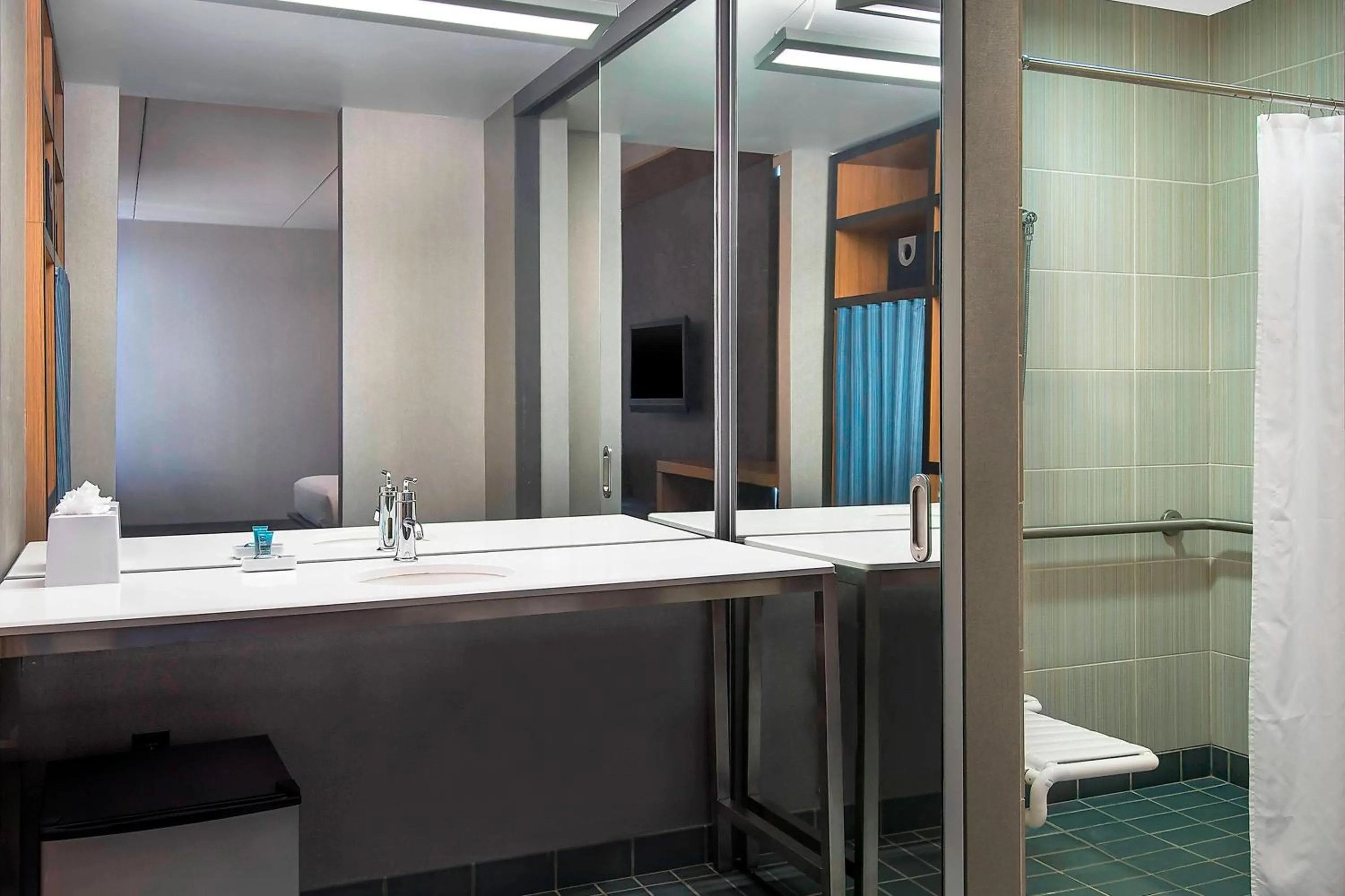 Bathroom in Aloft Nashville Franklin