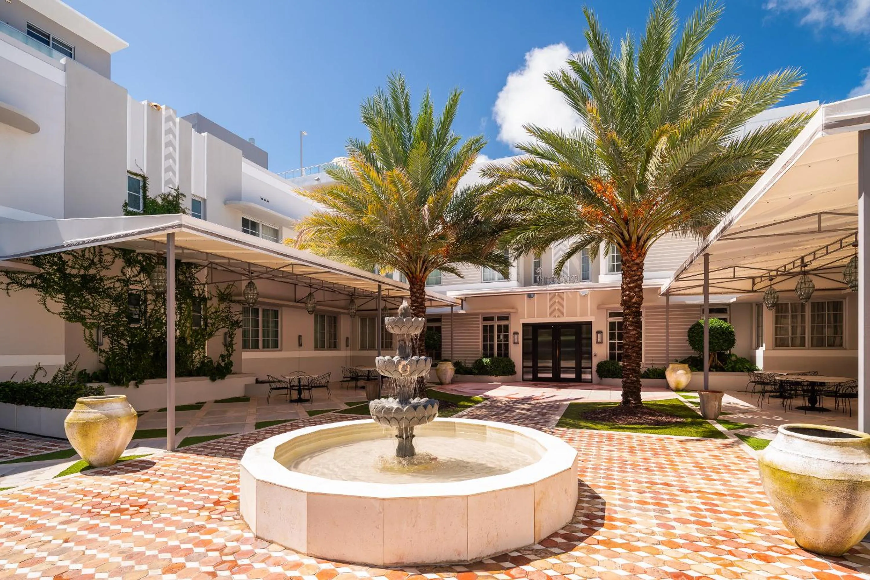 Property building in South Beach Hotel