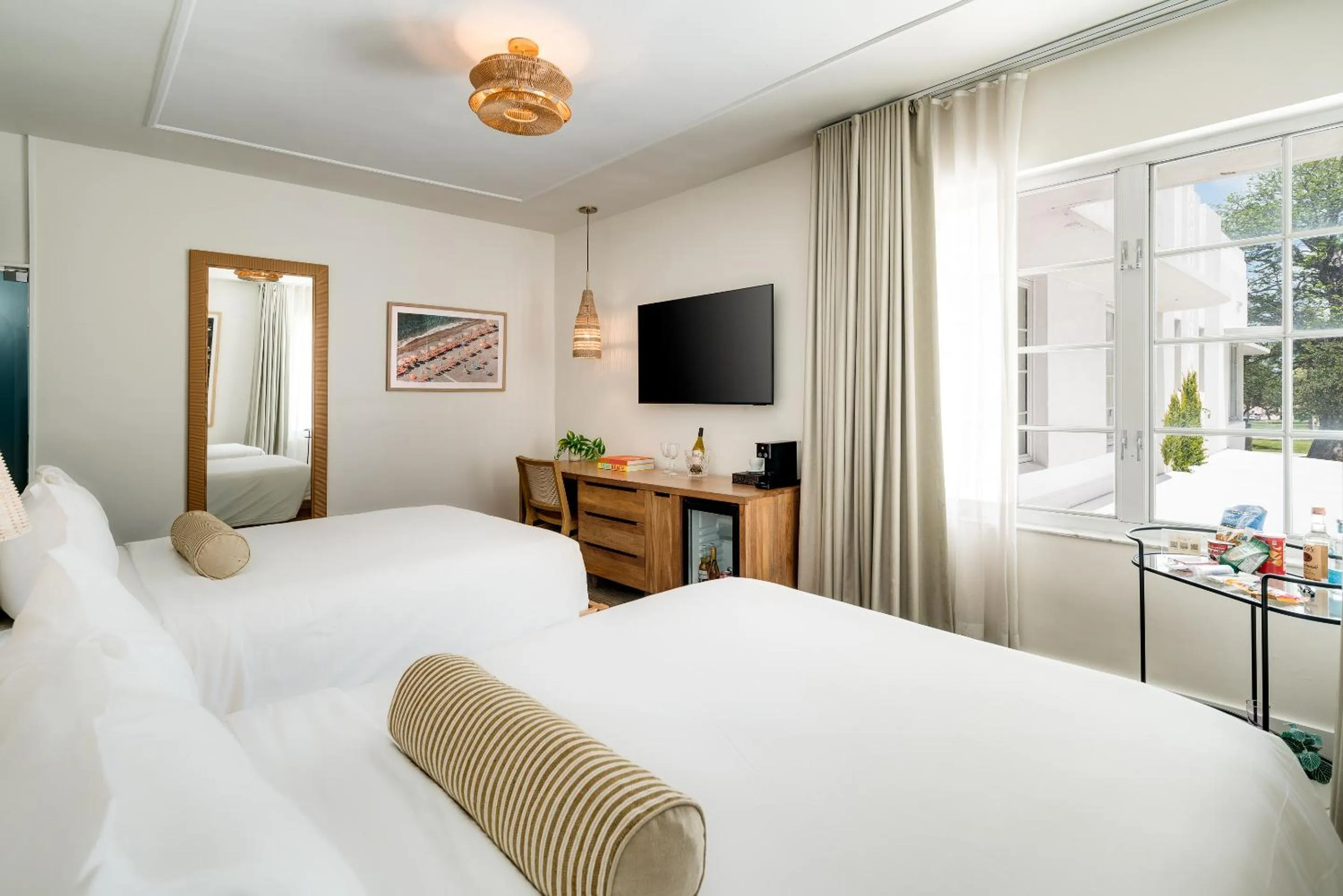 TV and multimedia, Bed in South Beach Hotel