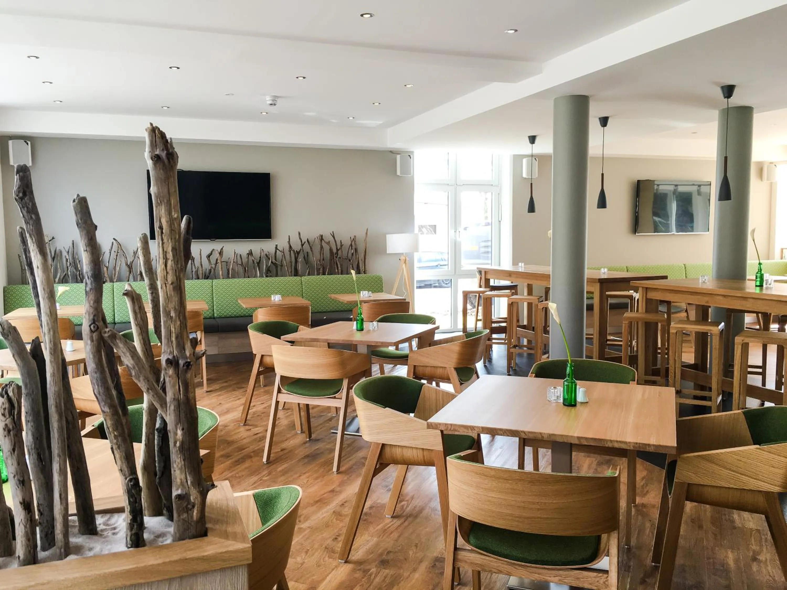 Restaurant/places to eat in Susewind