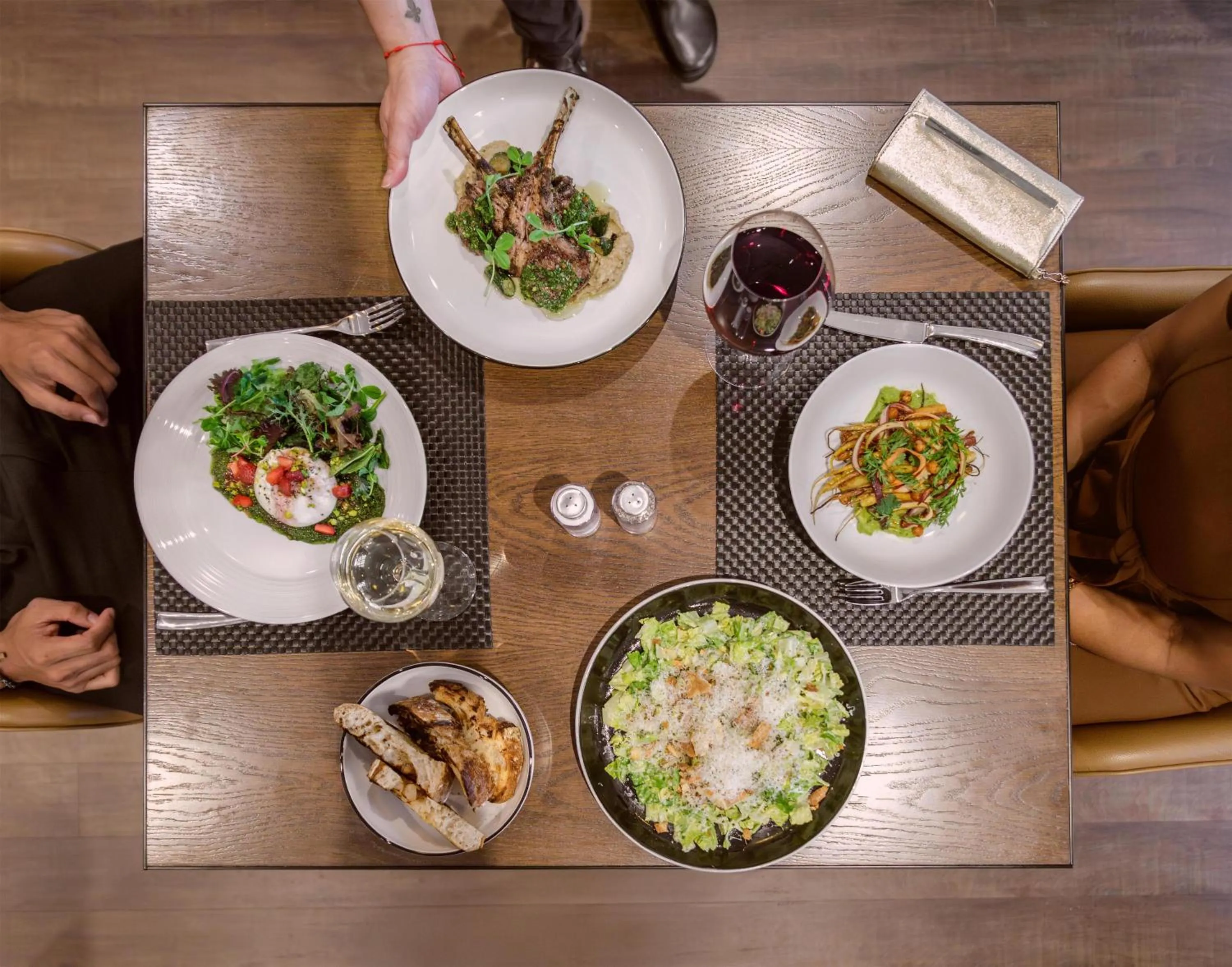 Restaurant/places to eat in Hyatt Centric Chicago Ohare