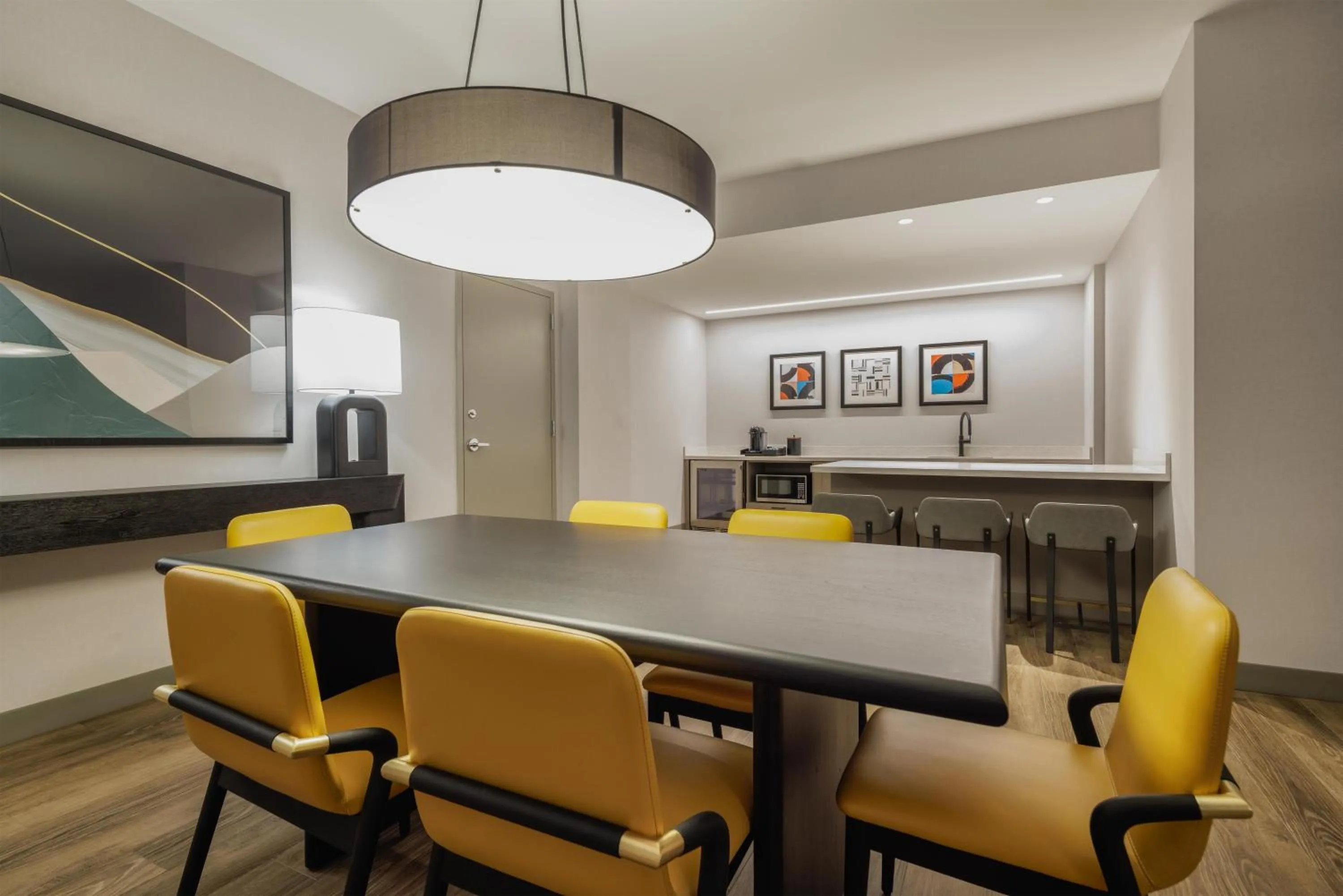 Photo of the whole room in Hyatt Centric Chicago Ohare