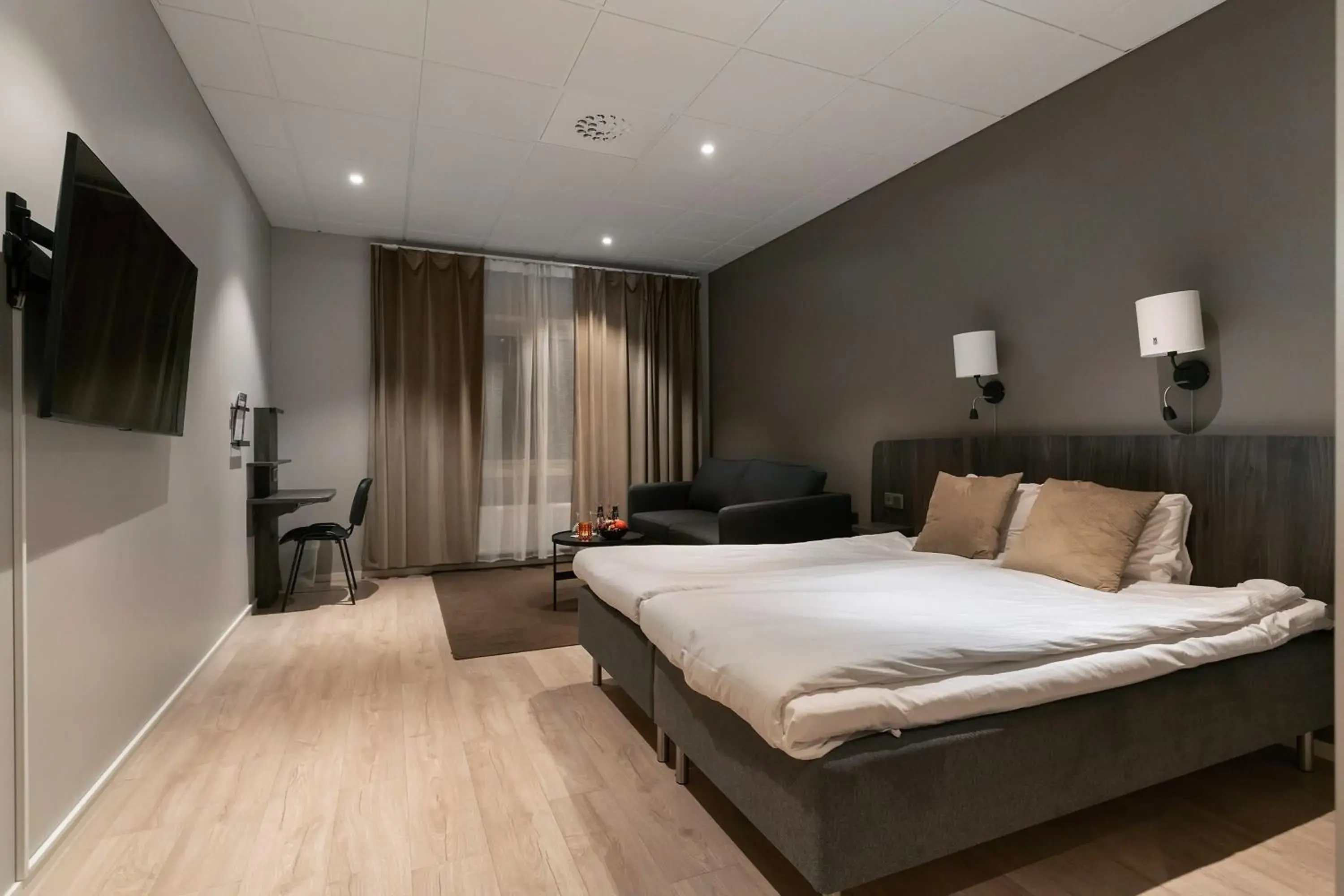 Deluxe Double Room in Quality Hotel Vänersborg Deluxe Double Room in Quality Hotel Vänersborg