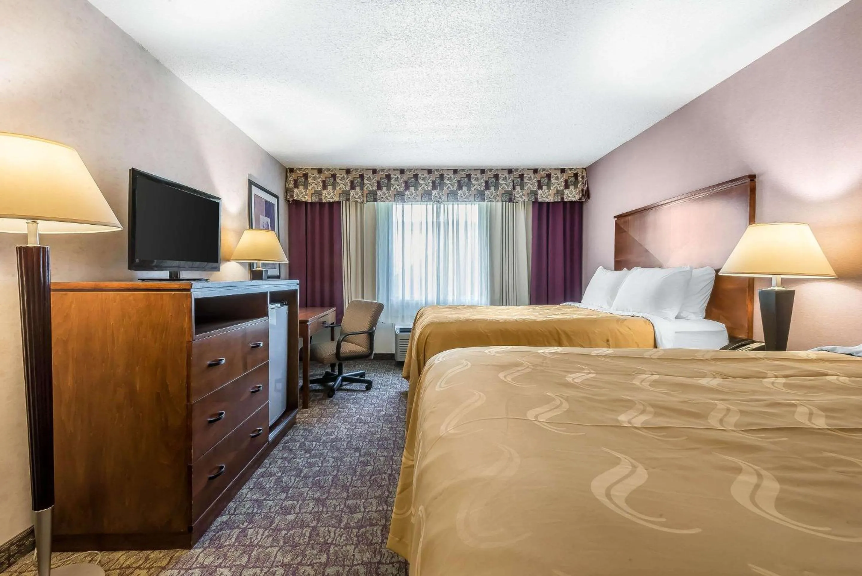 Photo of the whole room in The Hamburg Hotel