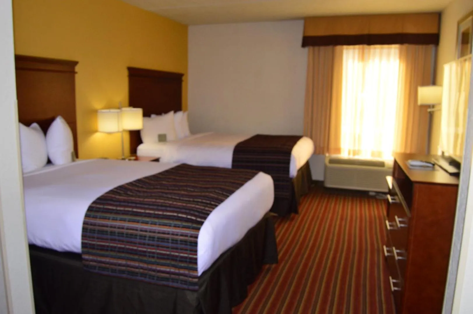 Bedroom, Bed in Country Inn & Suites by Radisson, Alpharetta, GA