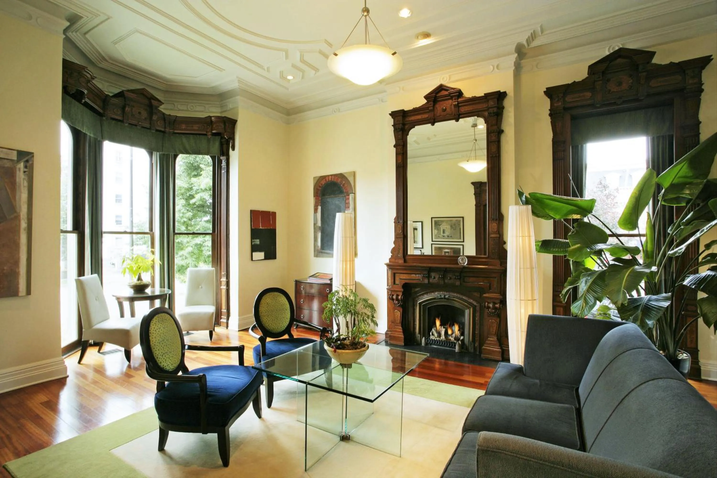 Lobby or reception in The Mansion on Delaware Avenue