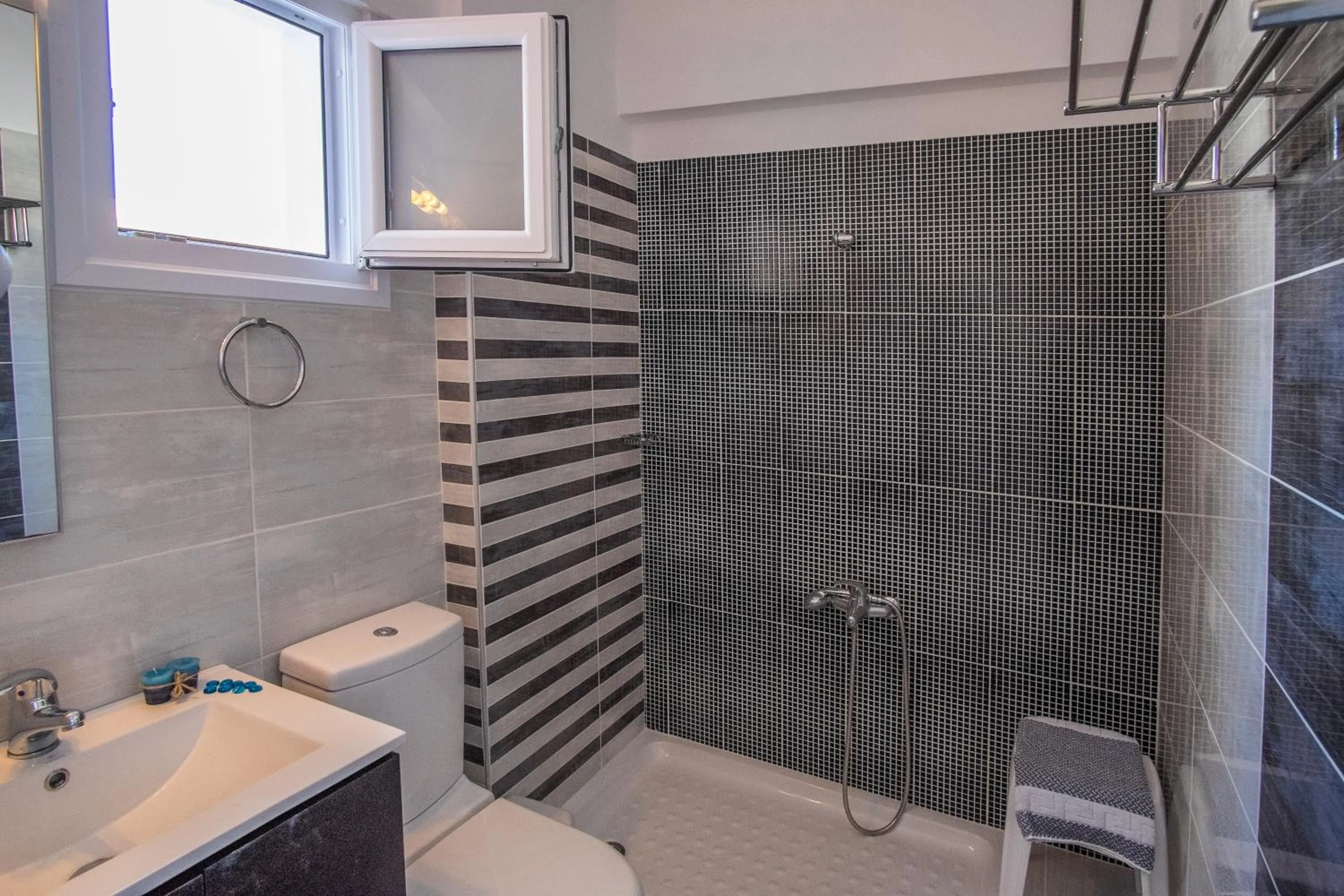 Shower in Must Boutique Hotel & Restaurant